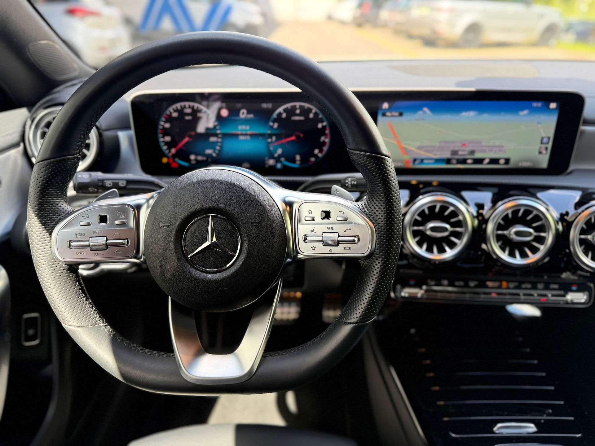 MERCEDES-BENZ CLA 250 AMG Line 4matic Shooting Brake-image-13