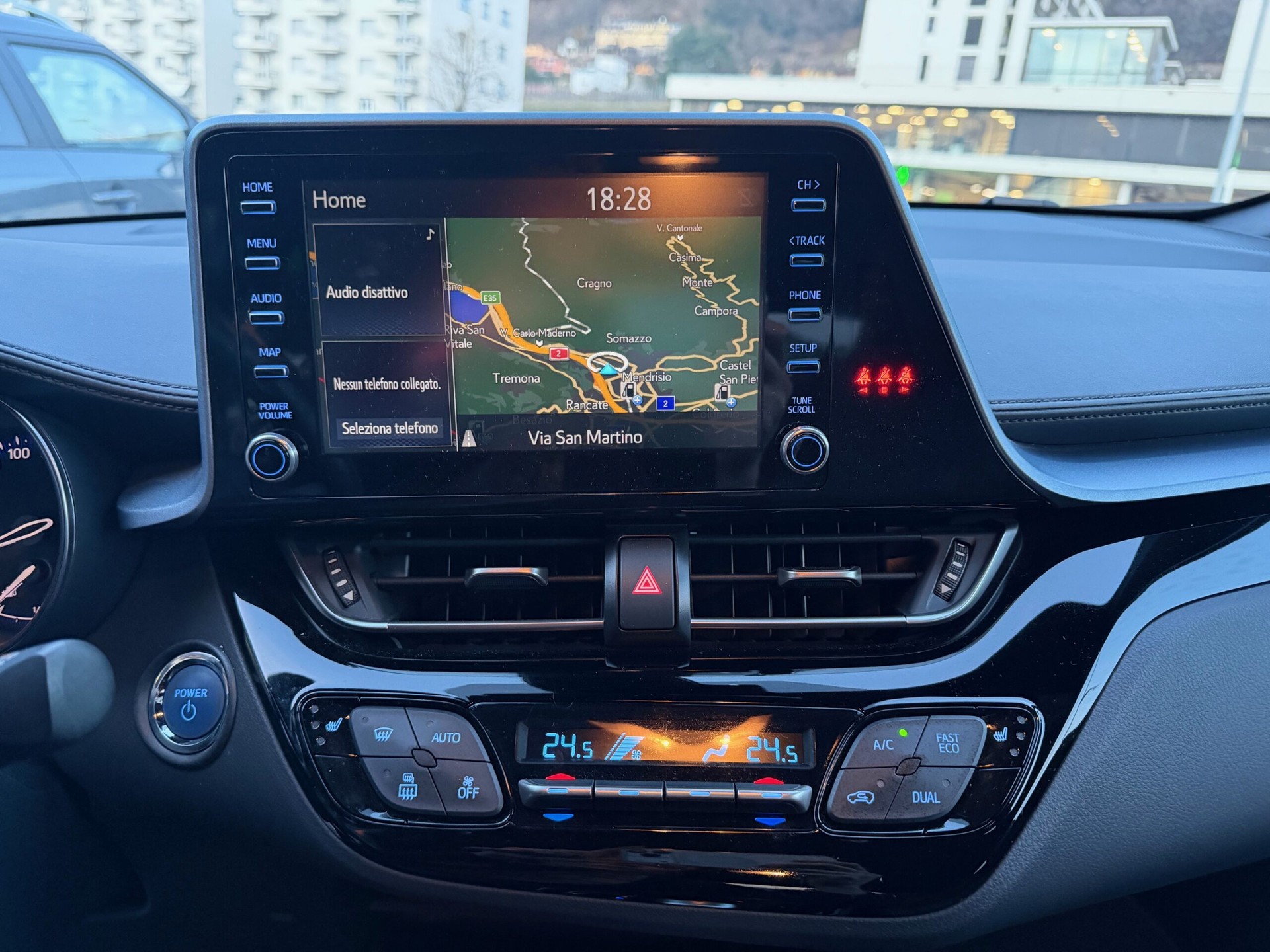 TOYOTA C-HR 2.0 HSD CVT Trend-image-12