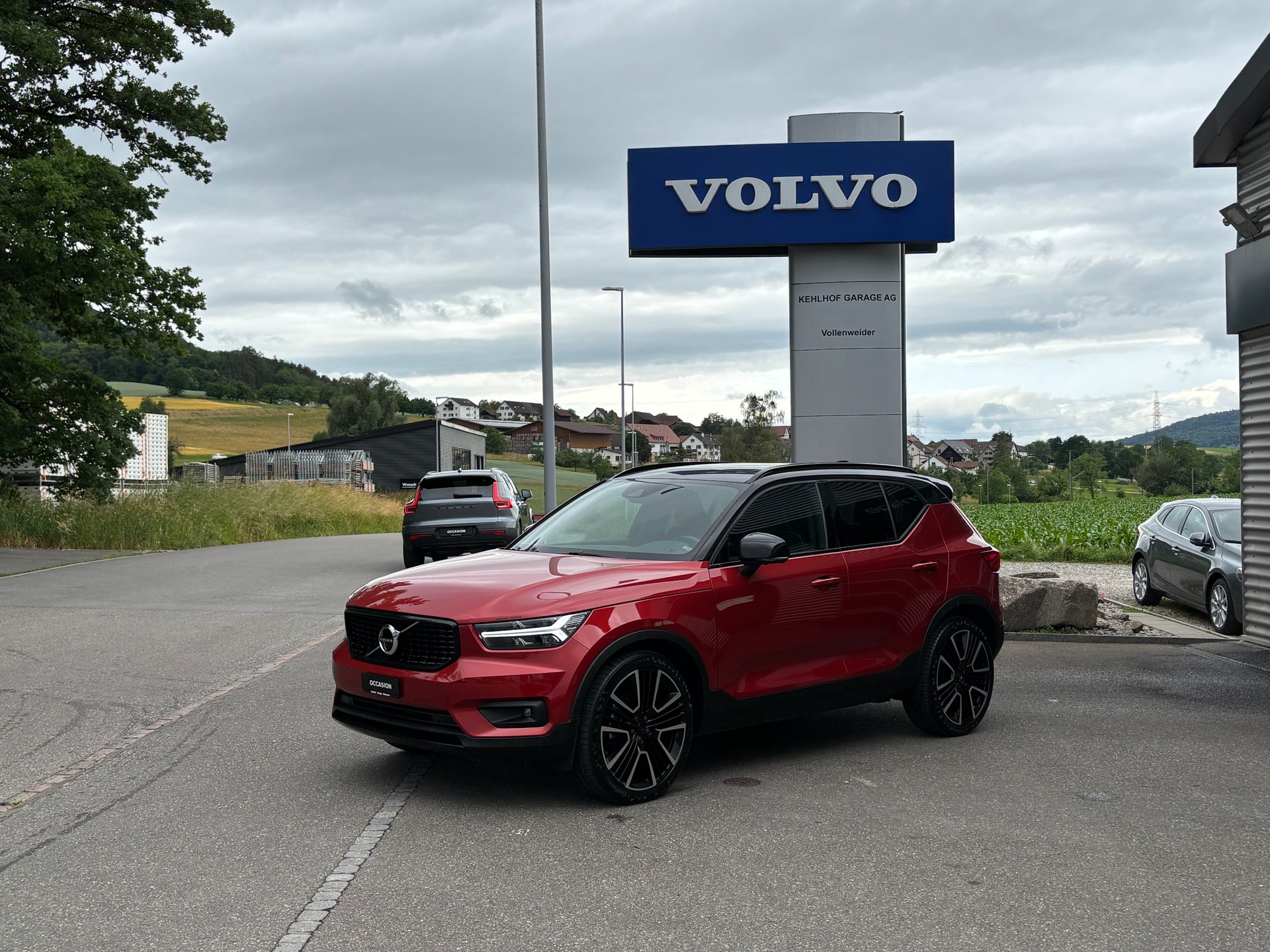 VOLVO XC40 2.0 T5 R-Design AWD-image-0