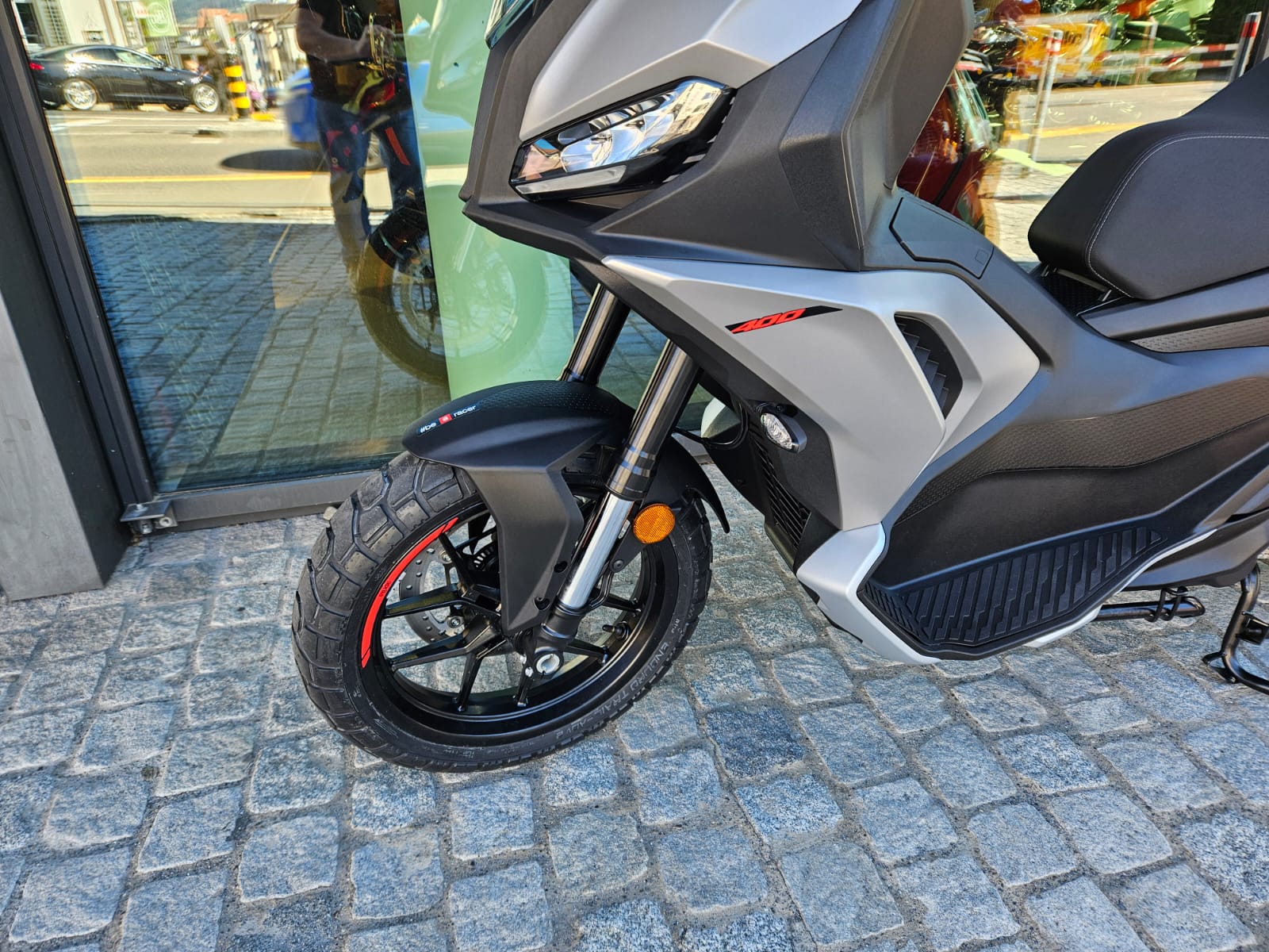 APRILIA SR 400 GT-image-7