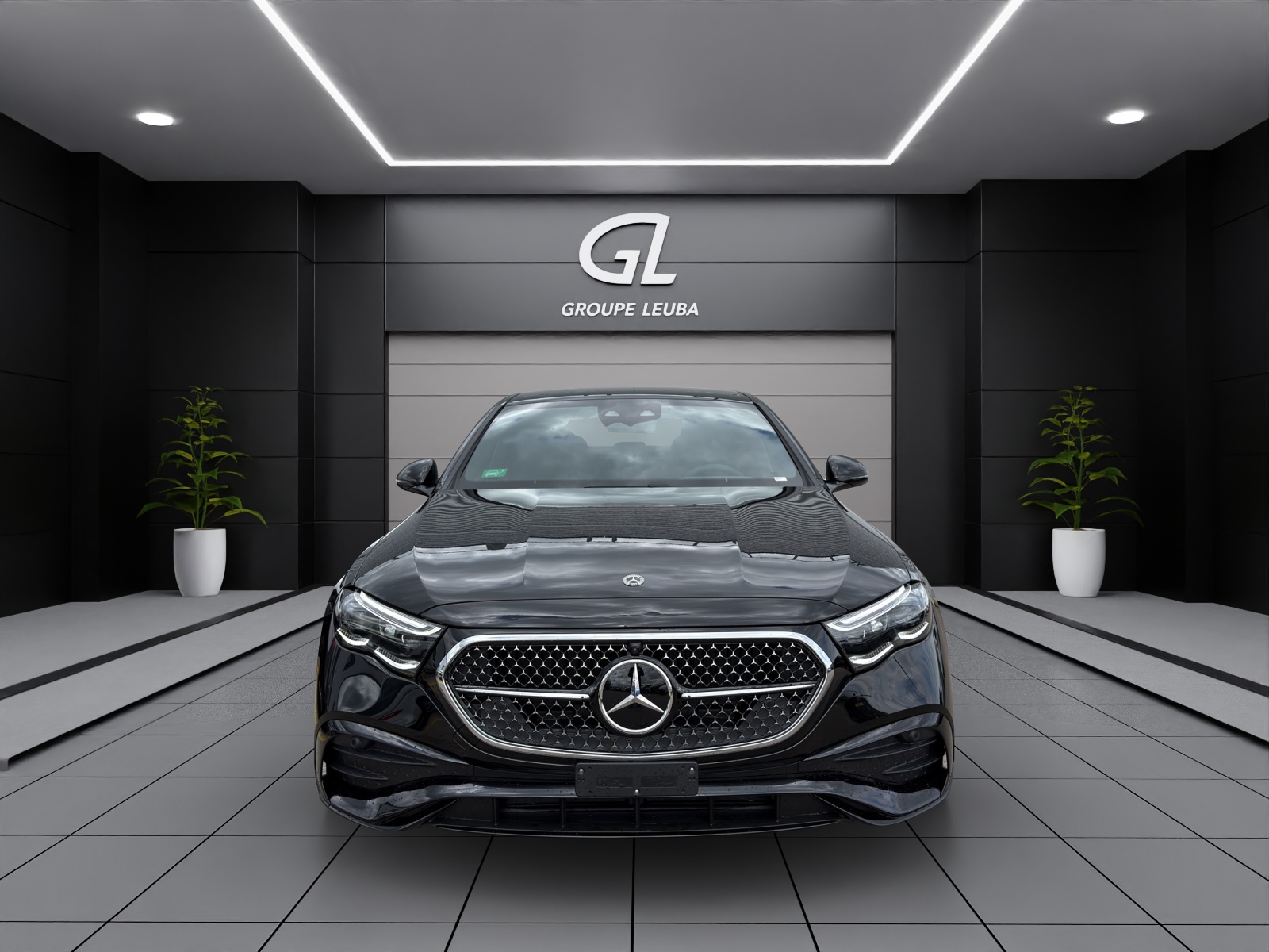 MERCEDES-BENZ E 300 e 4Matic EQ Hybrid 9G-Tronic-image-3