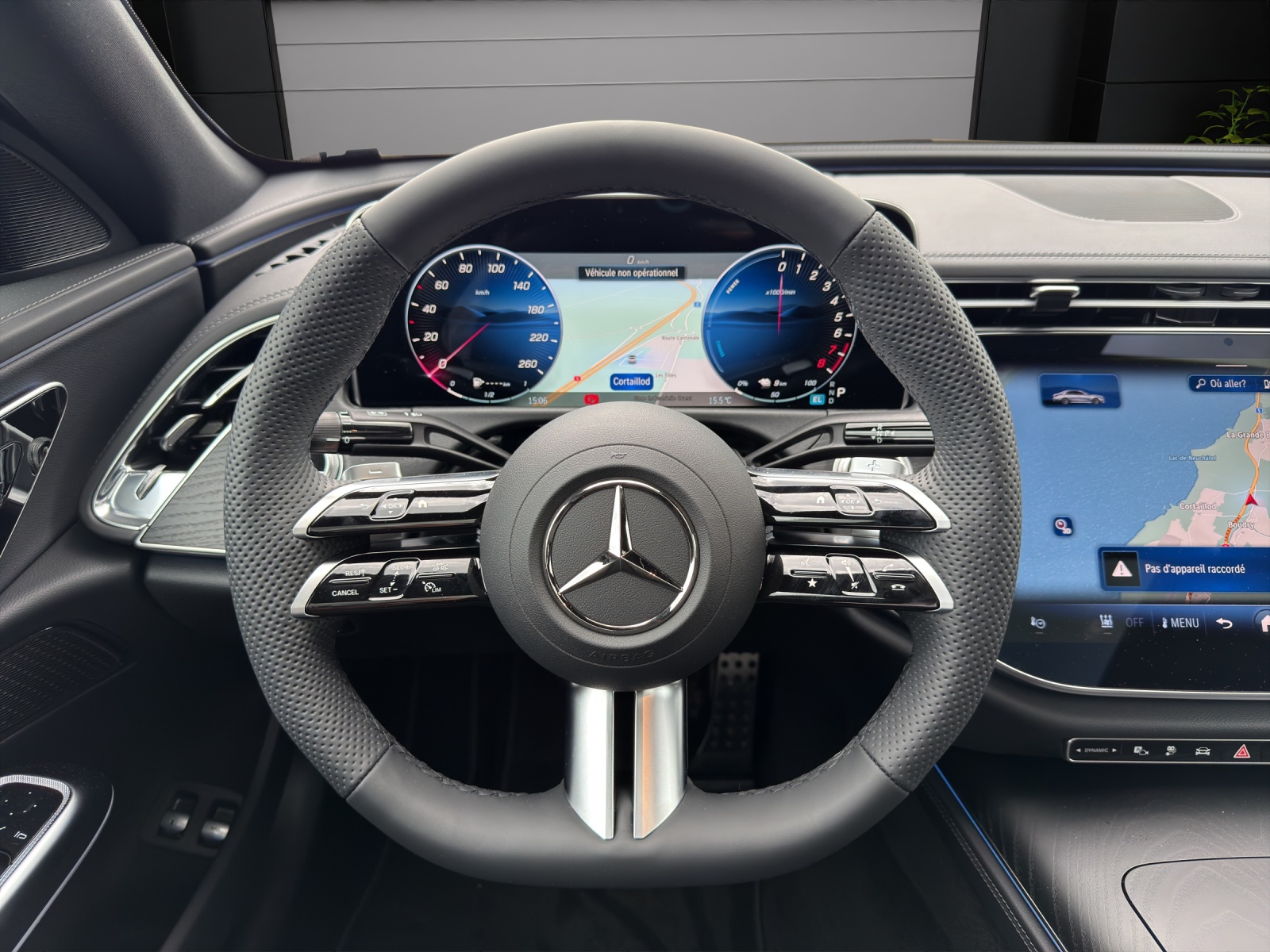 MERCEDES-BENZ E 300 e 4Matic EQ Hybrid 9G-Tronic-image-5