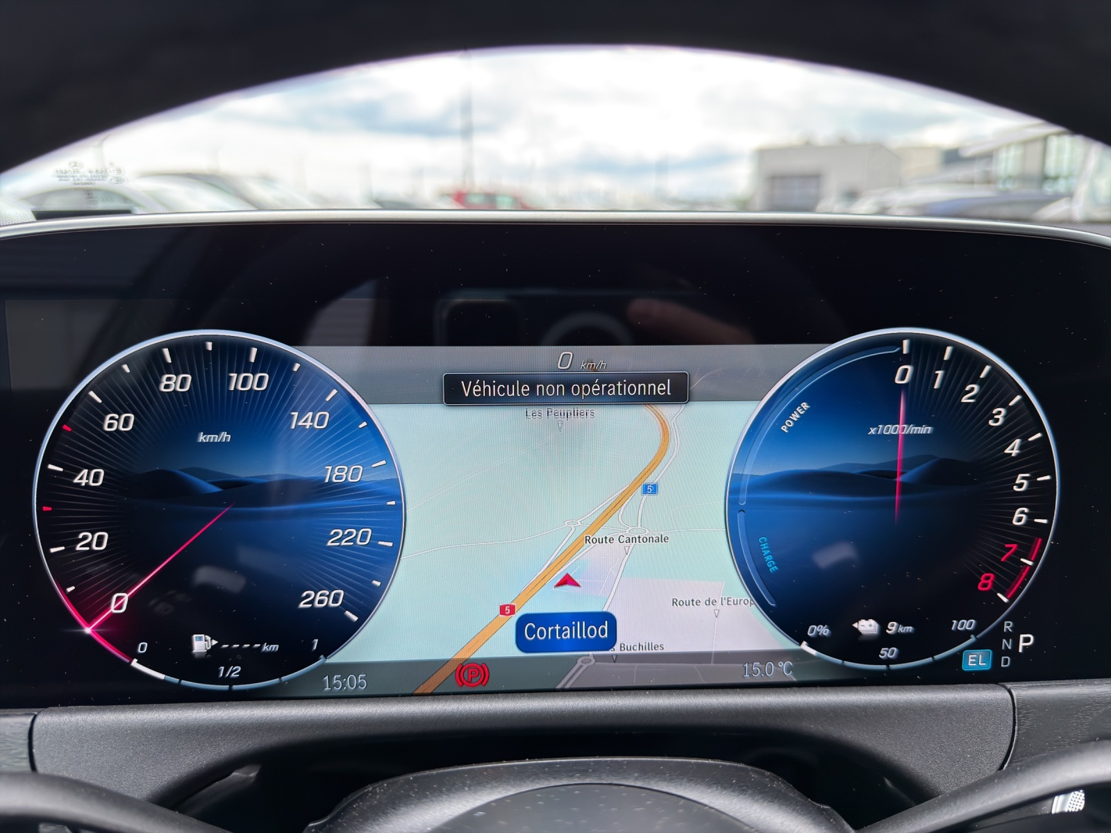 MERCEDES-BENZ E 300 e 4Matic EQ Hybrid 9G-Tronic-image-6