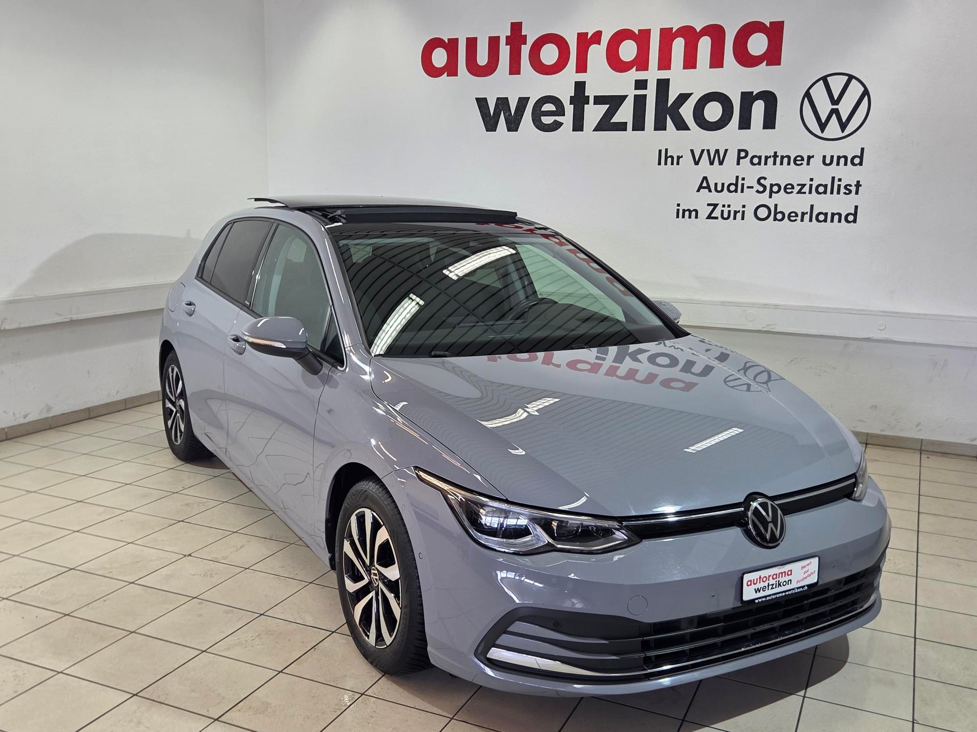 VW Golf 2.0 TDI Style DSG-showroom-element-1