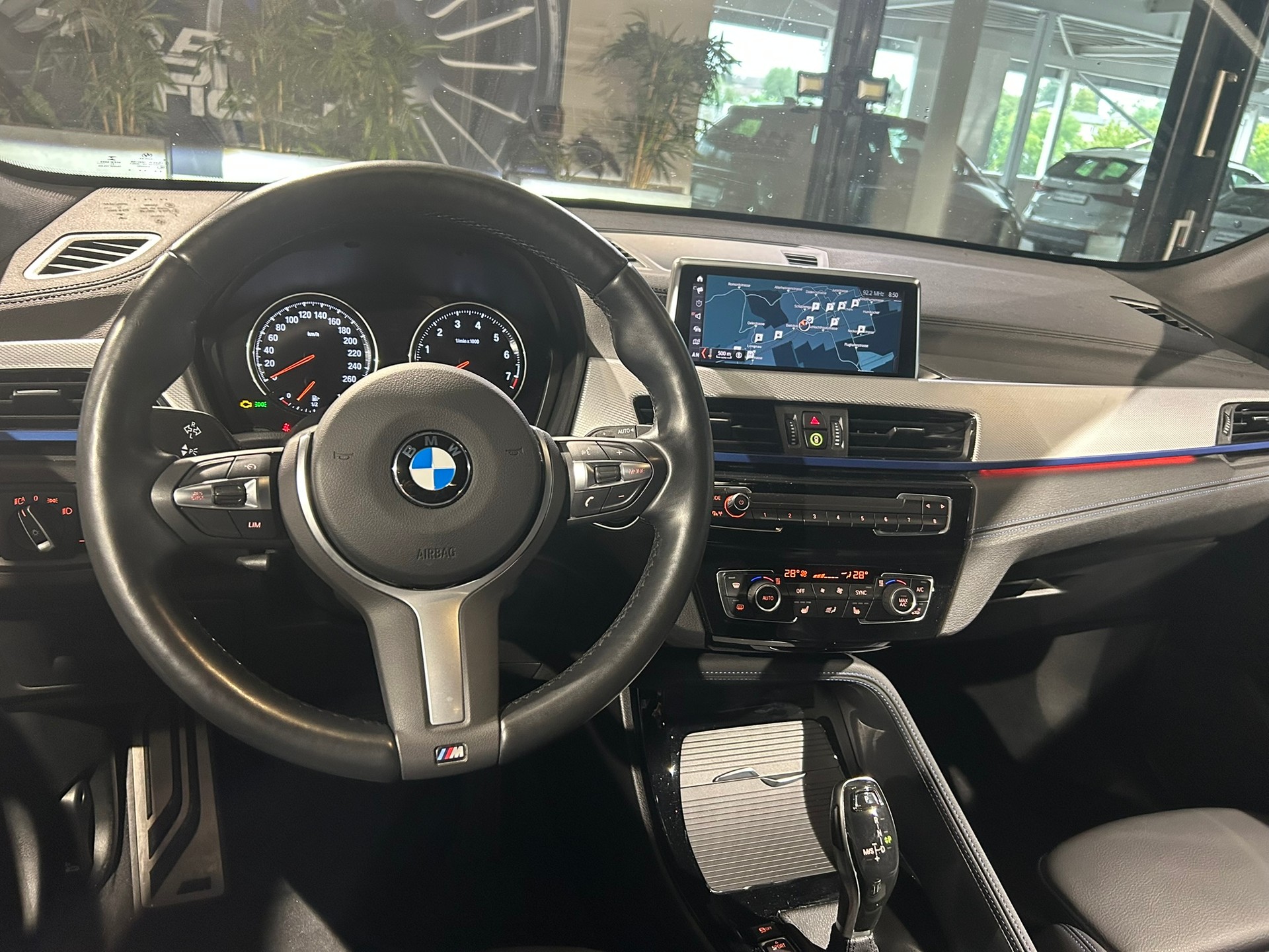 BMW X1 sDrive 18i Steptronic M Sport DSK-image-26