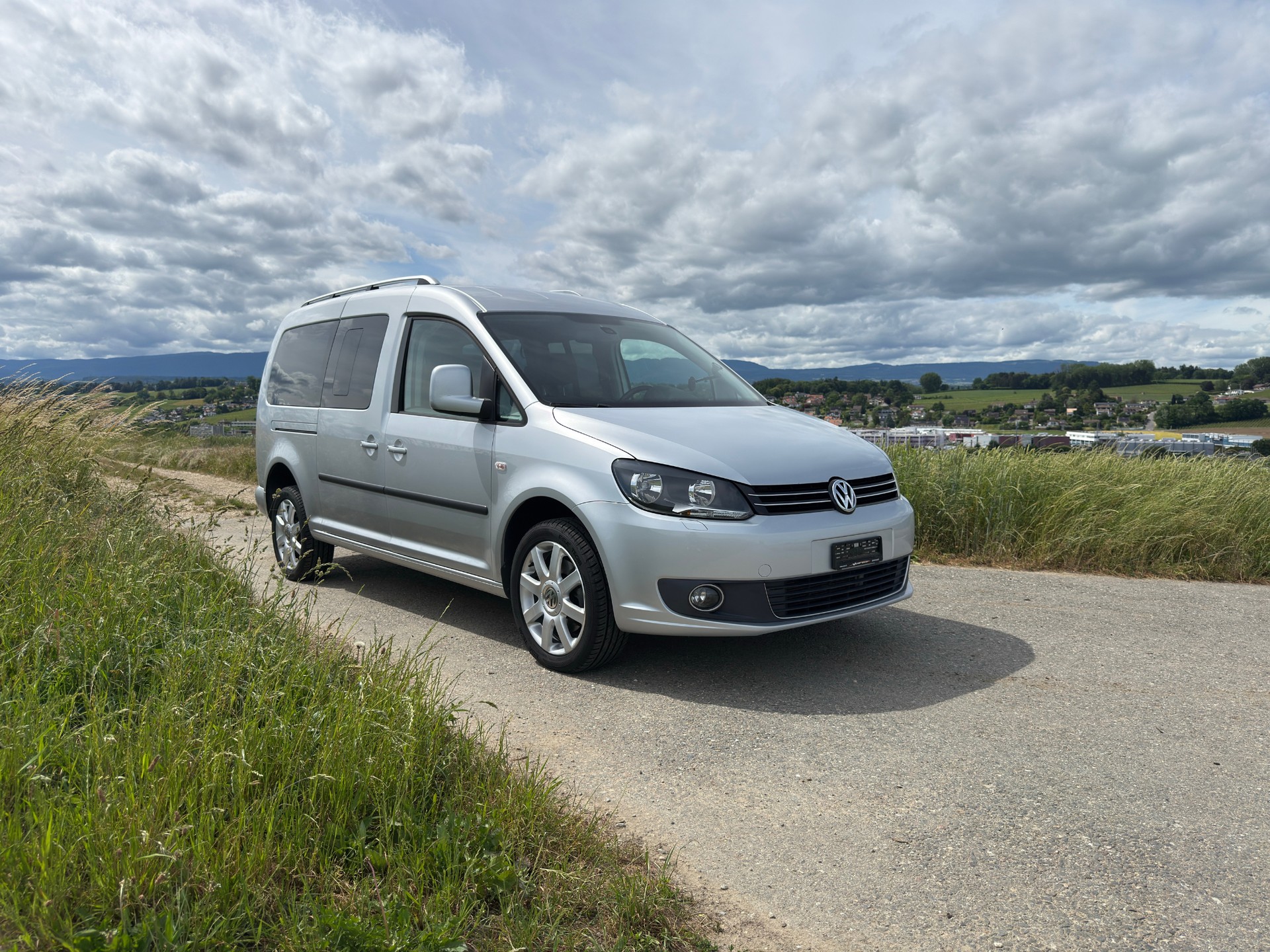 VW 2.0 TDI Maxi Highline DSG 4M-image-3