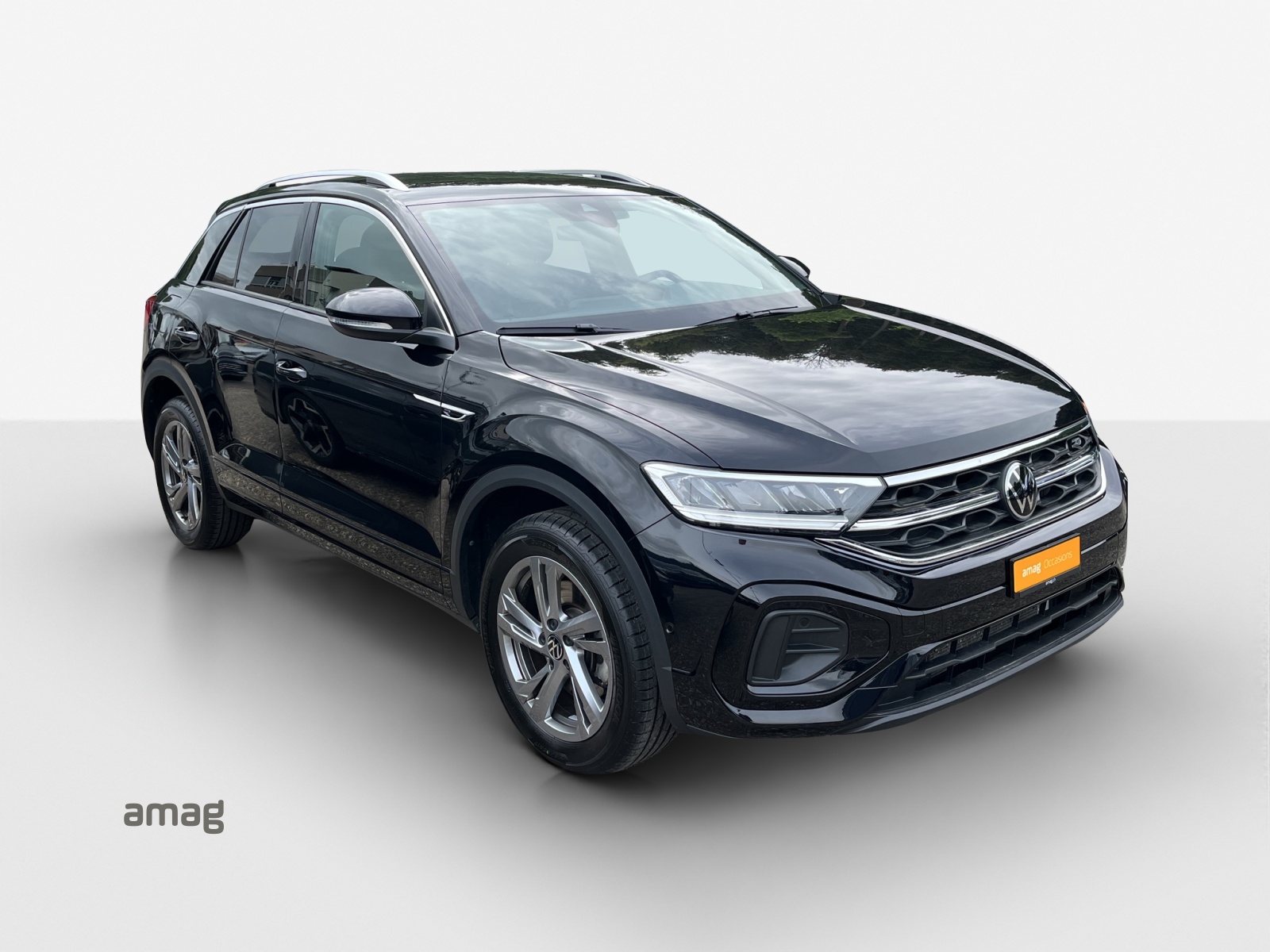 VW T-Roc 2.0 TSI R-Line DSG 4Motion-image-6