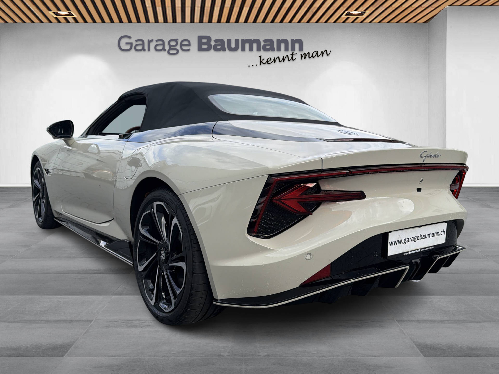 MG Cyberster 77kWh 4WD-image-3