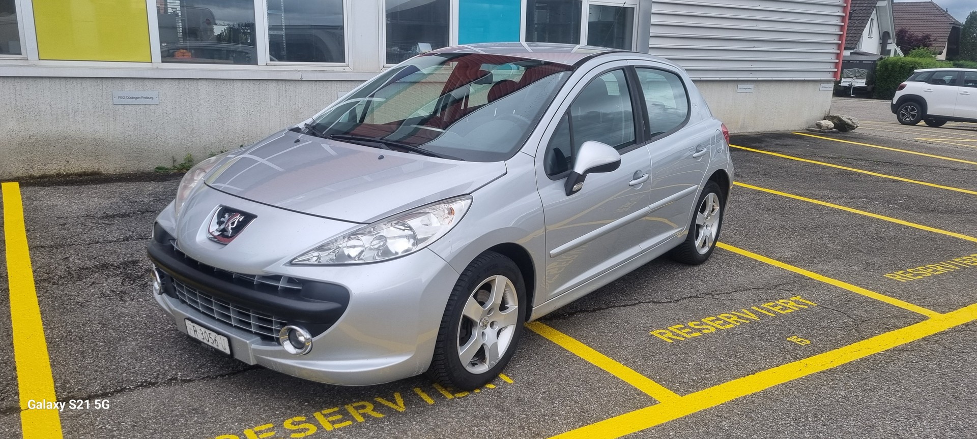 PEUGEOT 207 1.6 16V Sport Pack Automatic-image-0