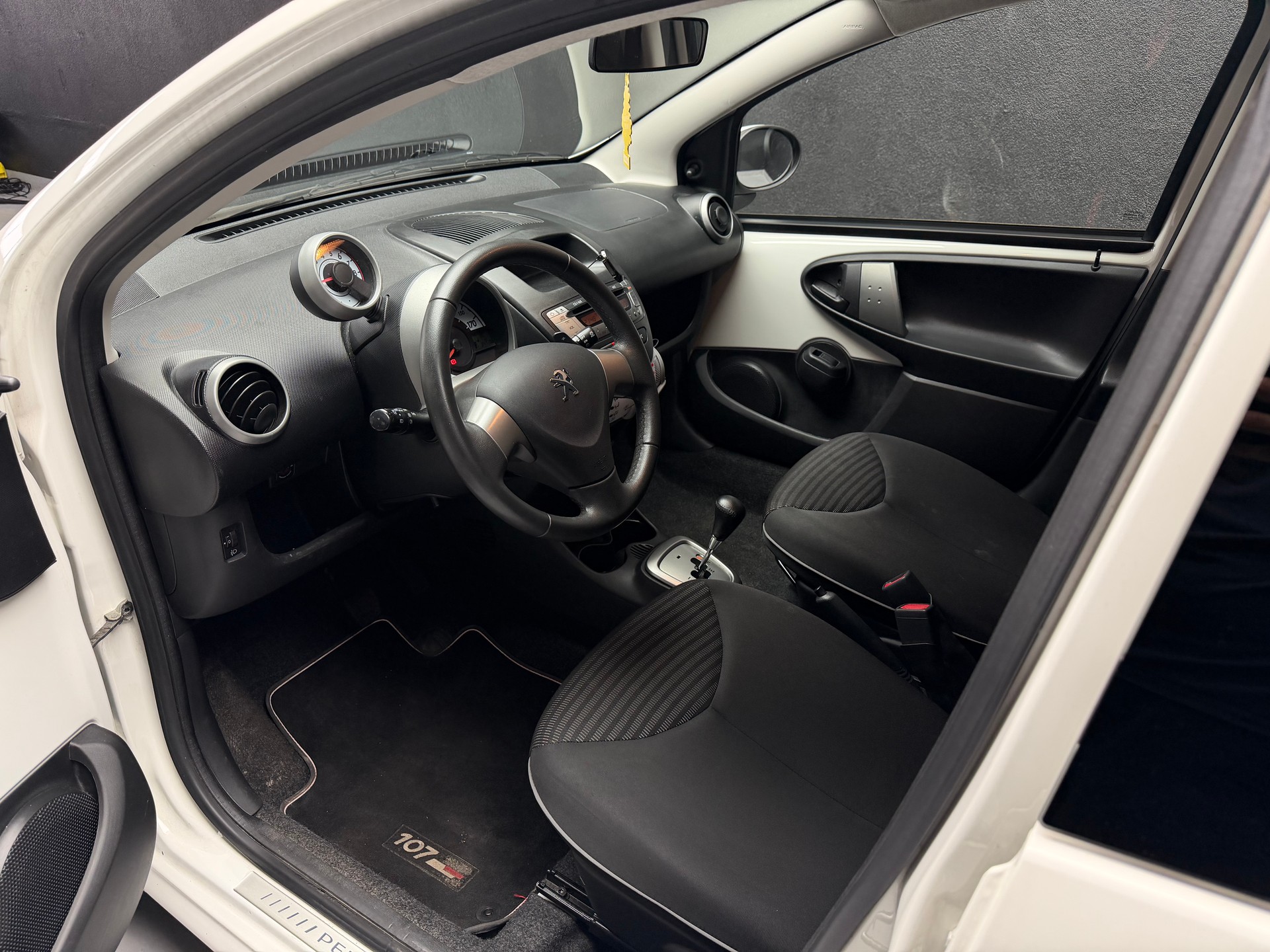 PEUGEOT 107 1.0 Style • ab MfK, wenig KM-image-5