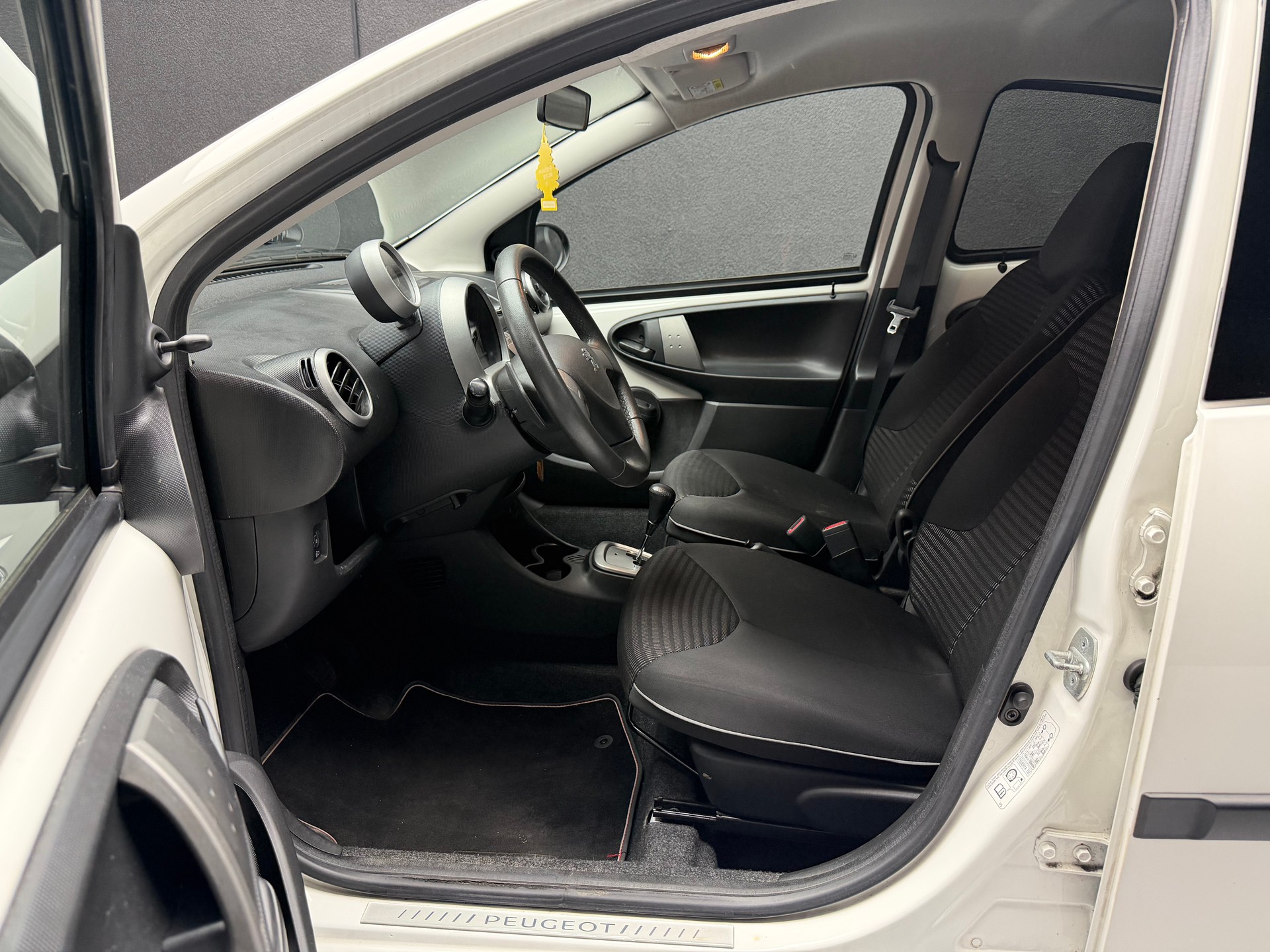 PEUGEOT 107 1.0 Style • ab MfK, wenig KM-image-4