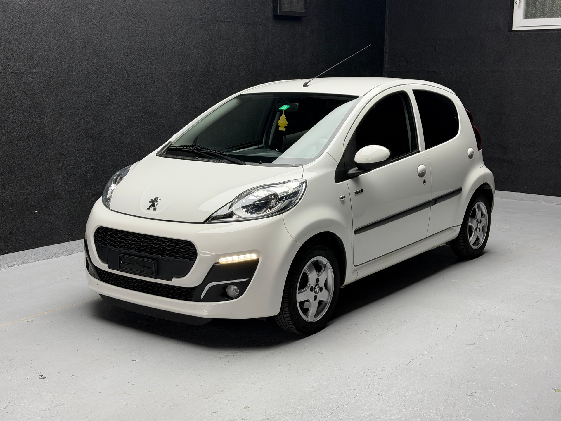 PEUGEOT 107 1.0 Style • ab MfK, wenig KM-image-0