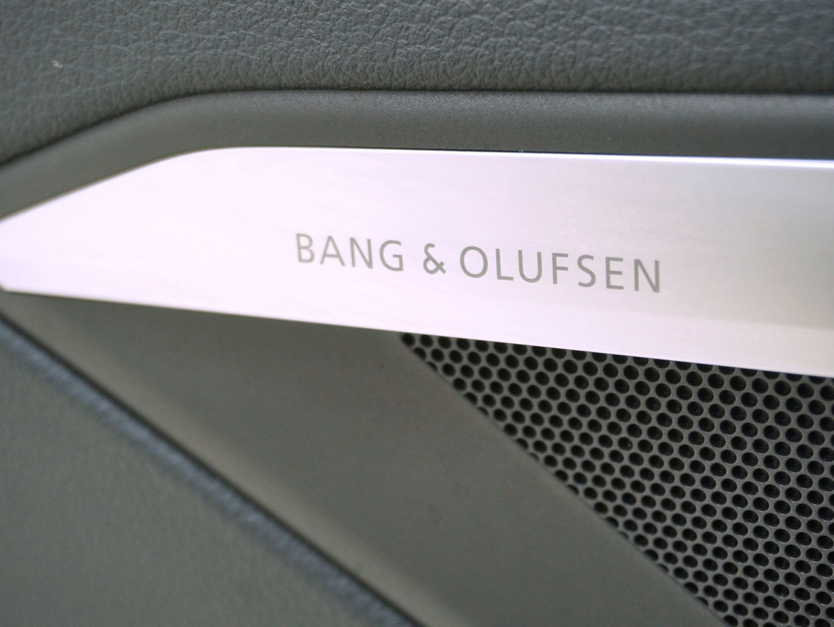 AUDI e-tron 55 S Line quattro-image-21