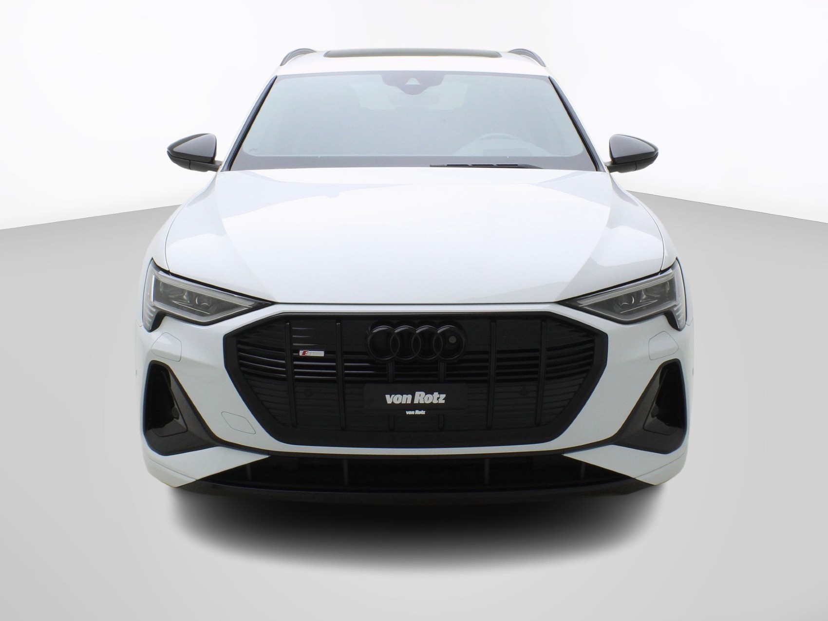 AUDI e-tron 55 S Line quattro-image-5