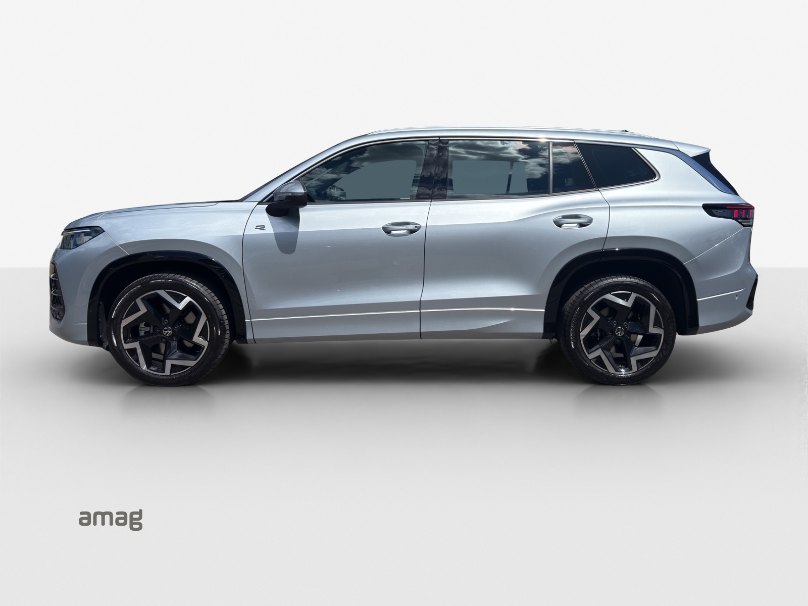 VW Tayron 2.0 TSI R-Line DSG 4Motion-image-1