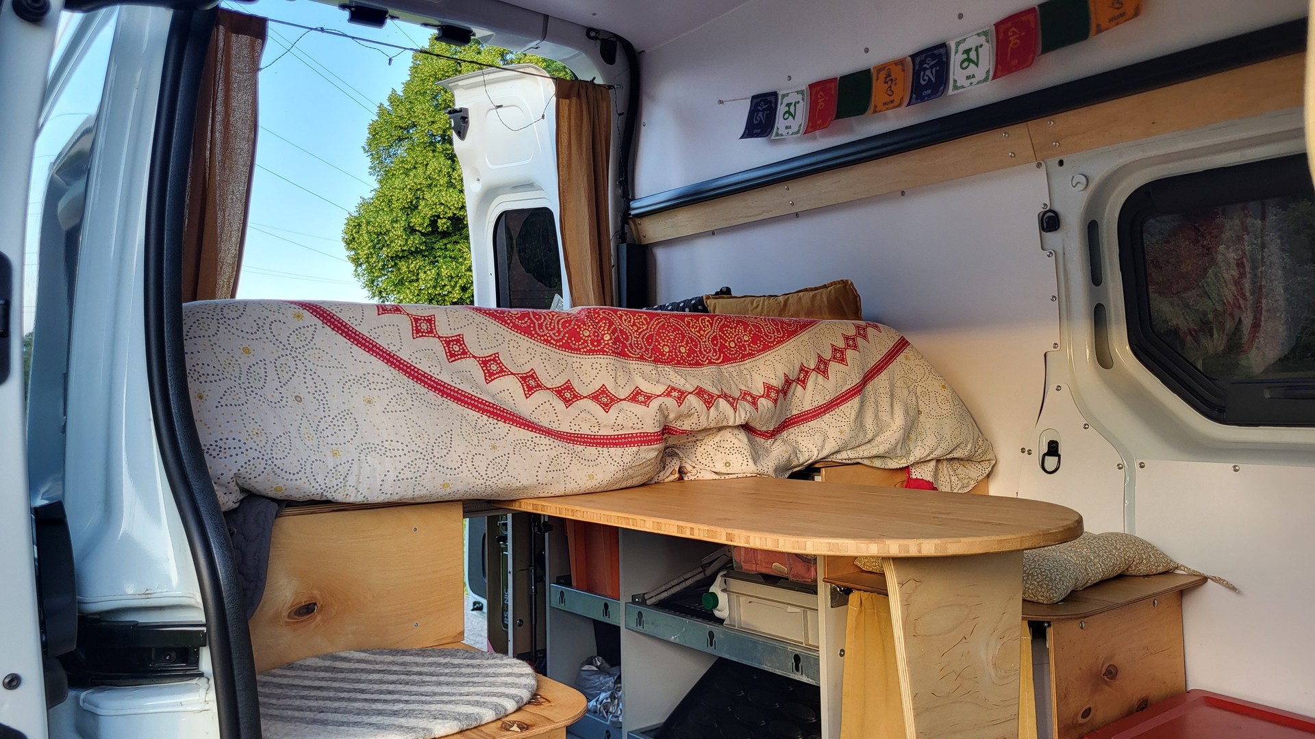 RENAULT TRAFIC-image-11