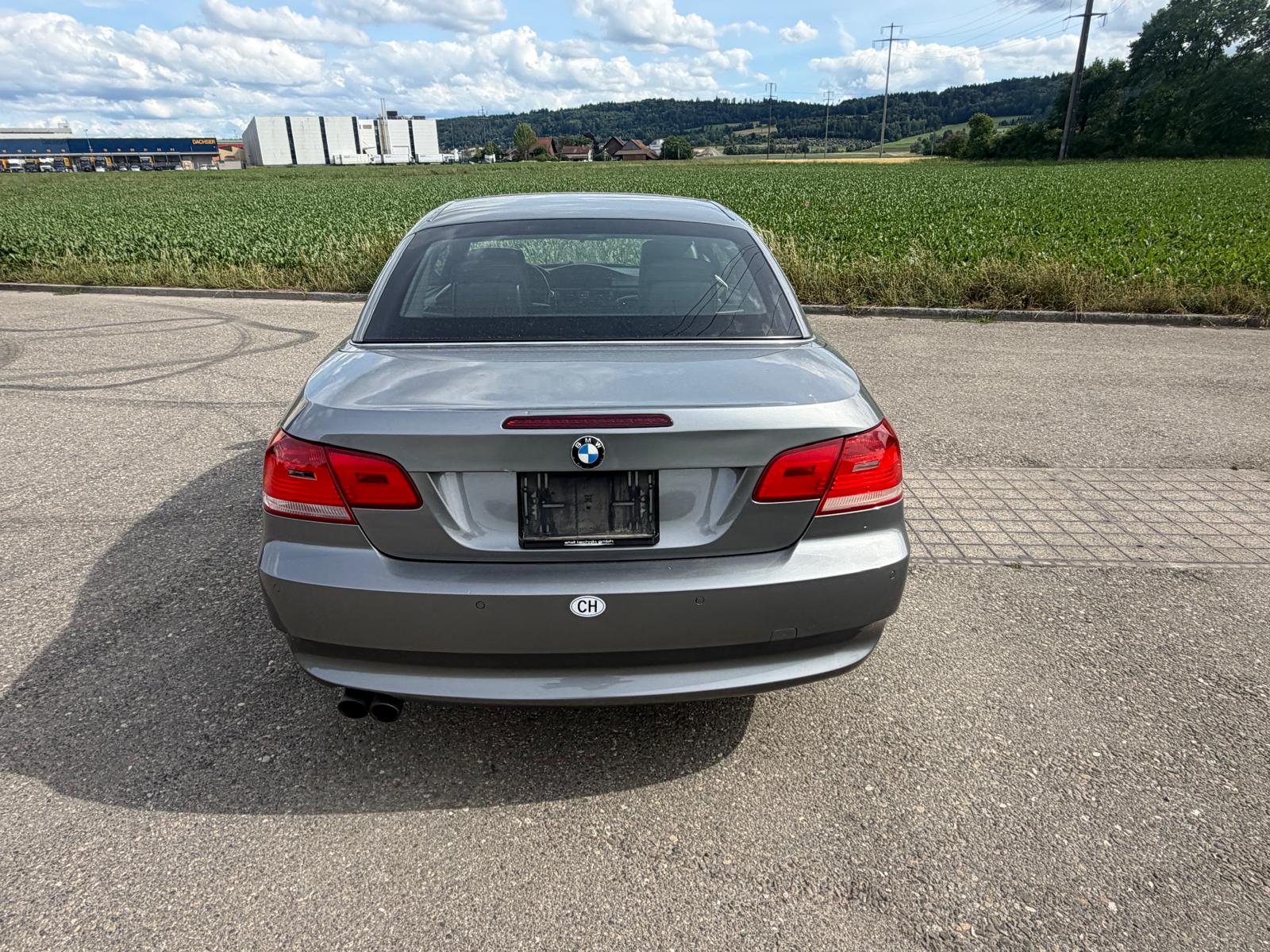BMW 325-image-6