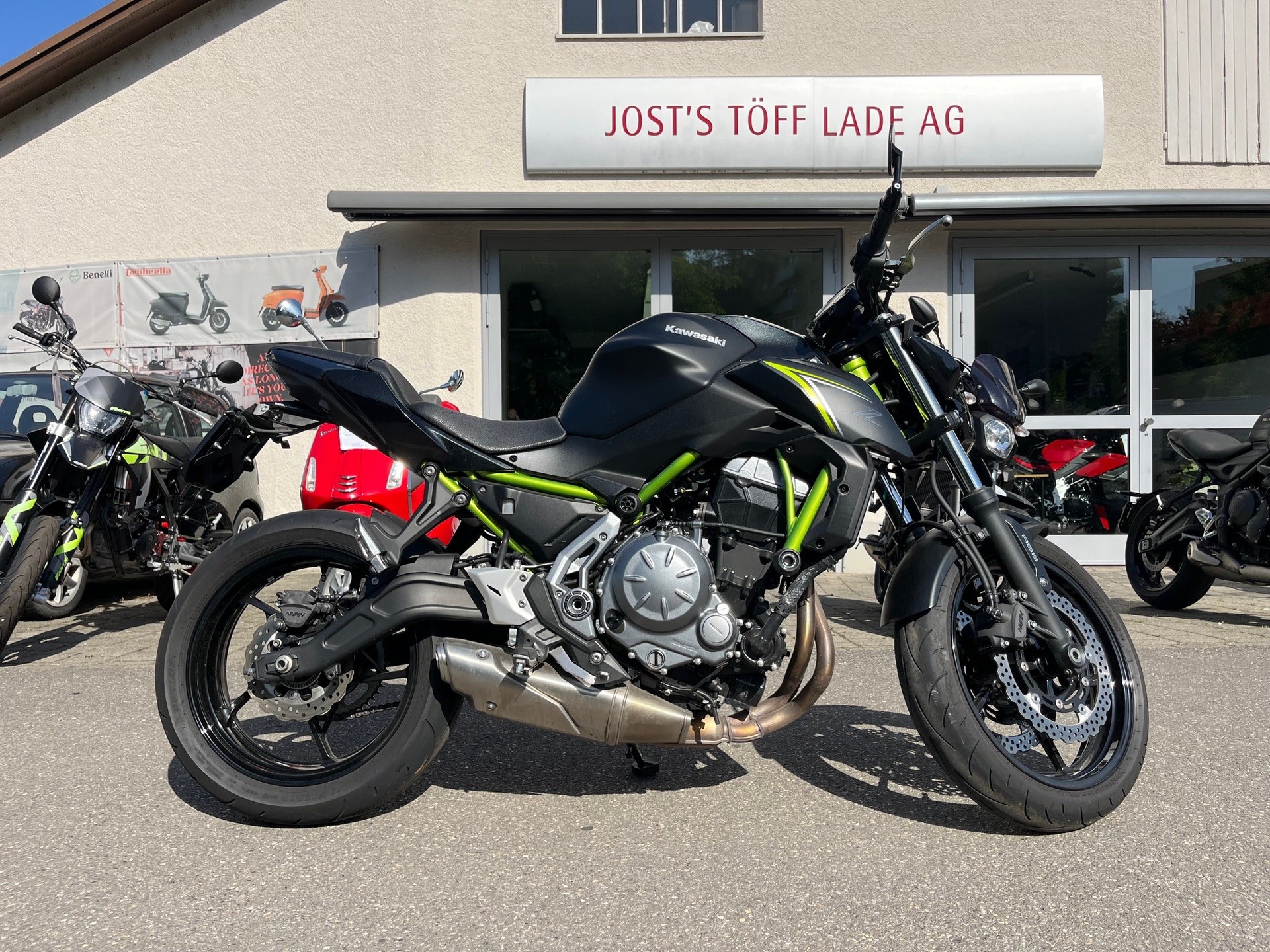 KAWASAKI Z 650 ABS - GRATIS LIEFERUNG*-showroom-element-1