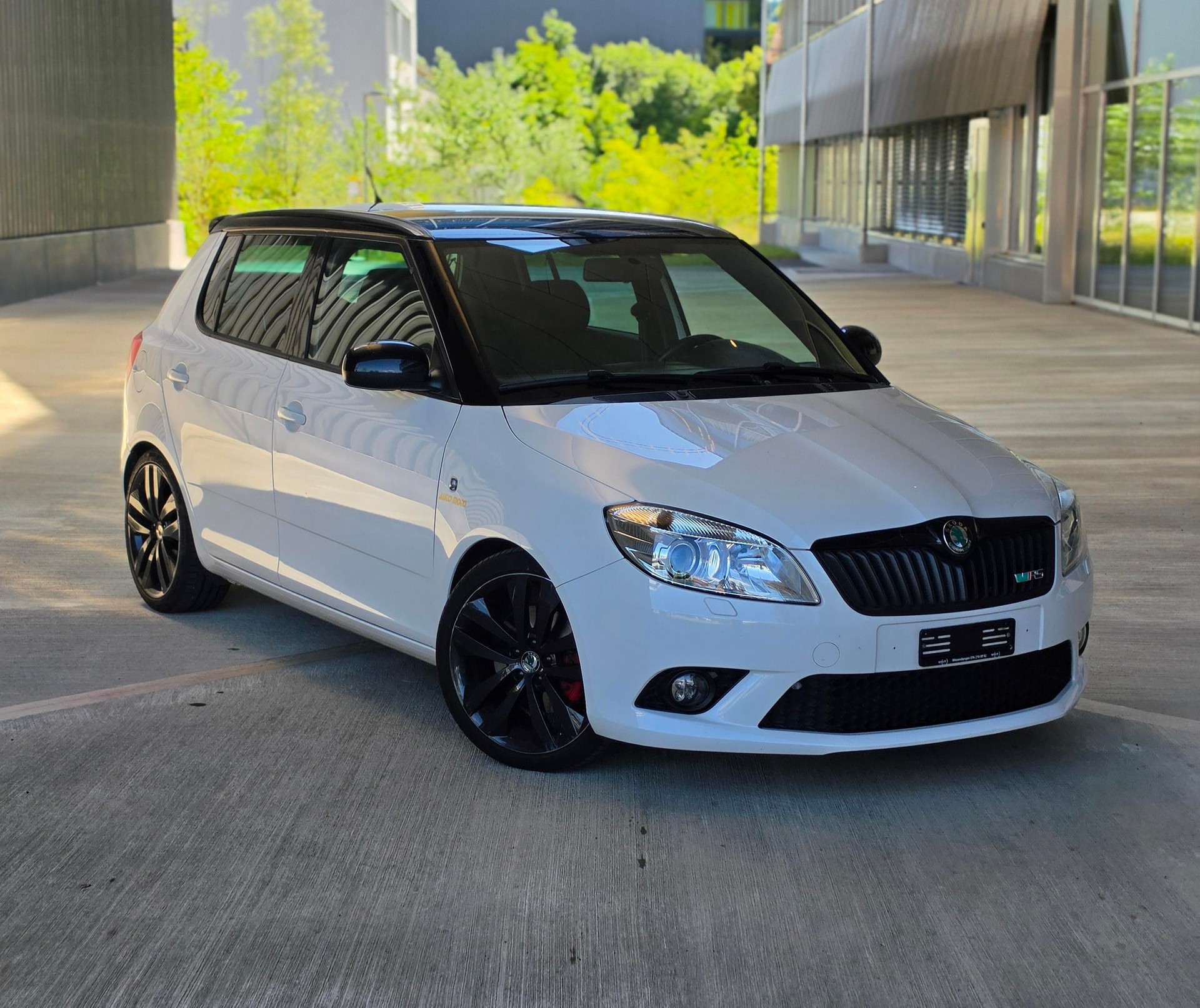 SKODA Fabia 1.4 TSI RS DSG-image-0
