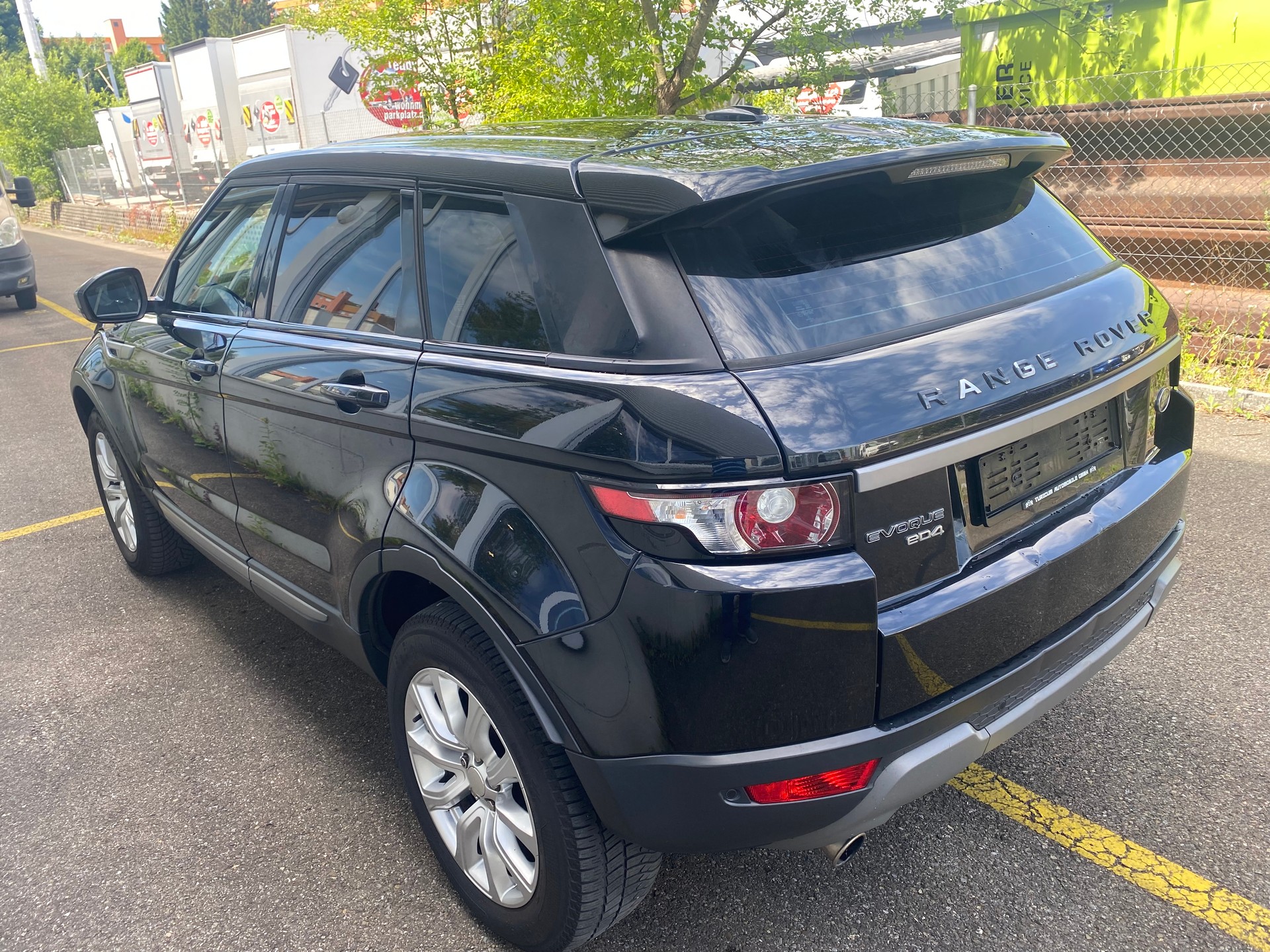LAND ROVER Range Rover Evoque 2.2 TD4 Dynamic-image-3