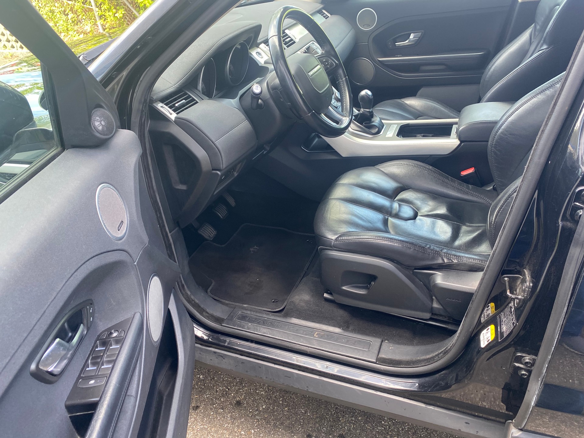 LAND ROVER Range Rover Evoque 2.2 TD4 Dynamic-image-6