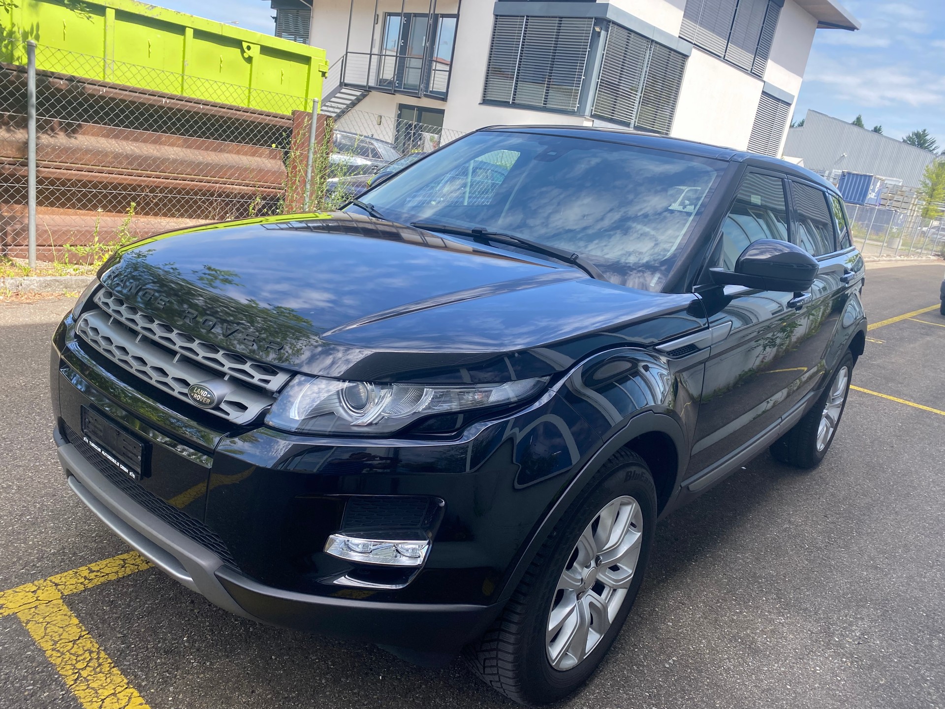 LAND ROVER Range Rover Evoque 2.2 TD4 Dynamic-image-1