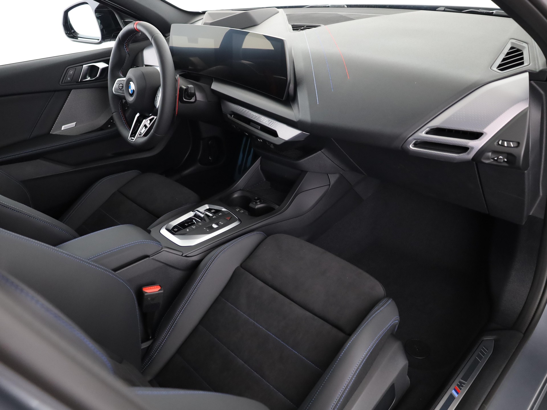 BMW M135i xDrive-image-15