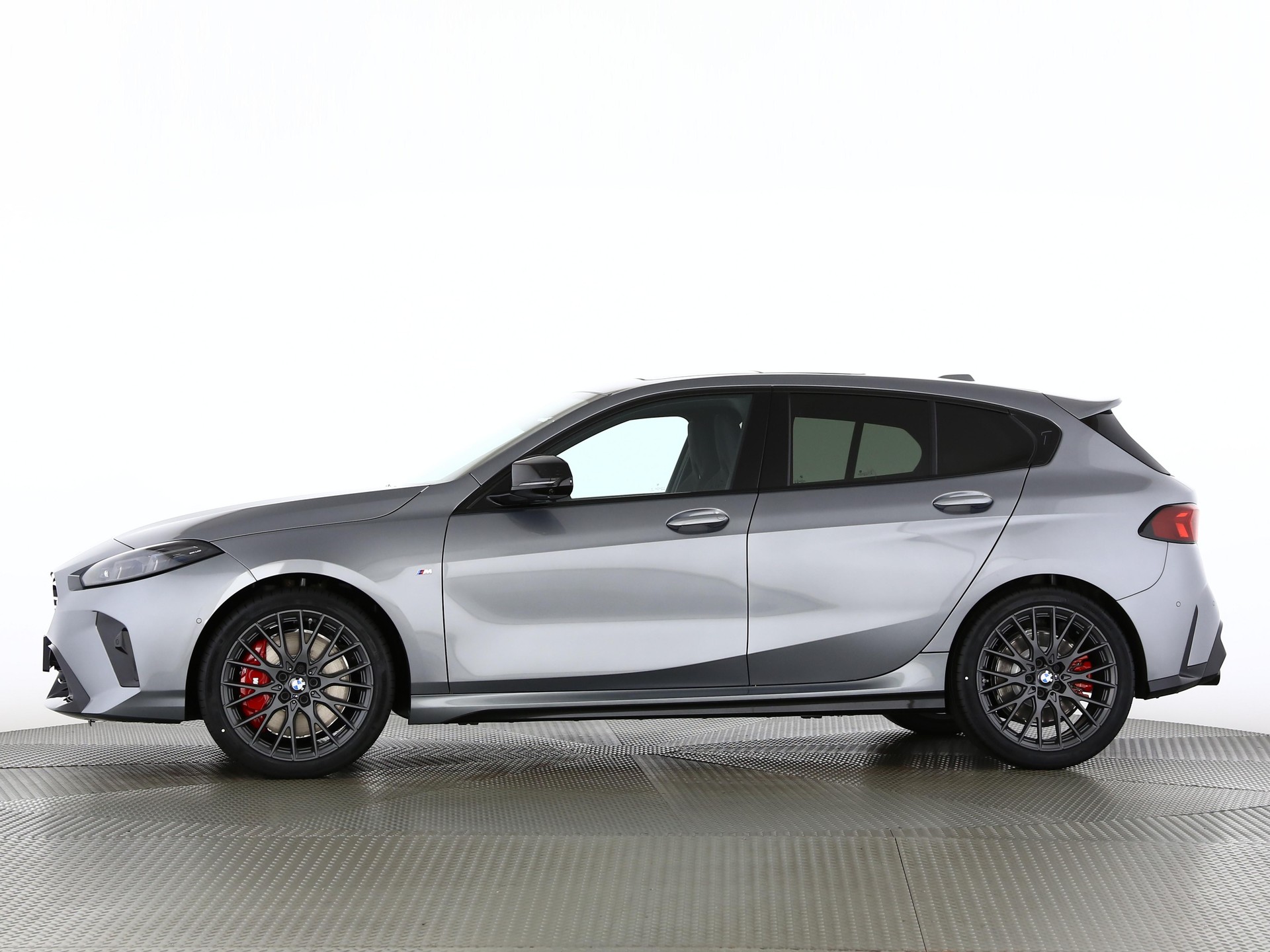 BMW M135i xDrive-image-2