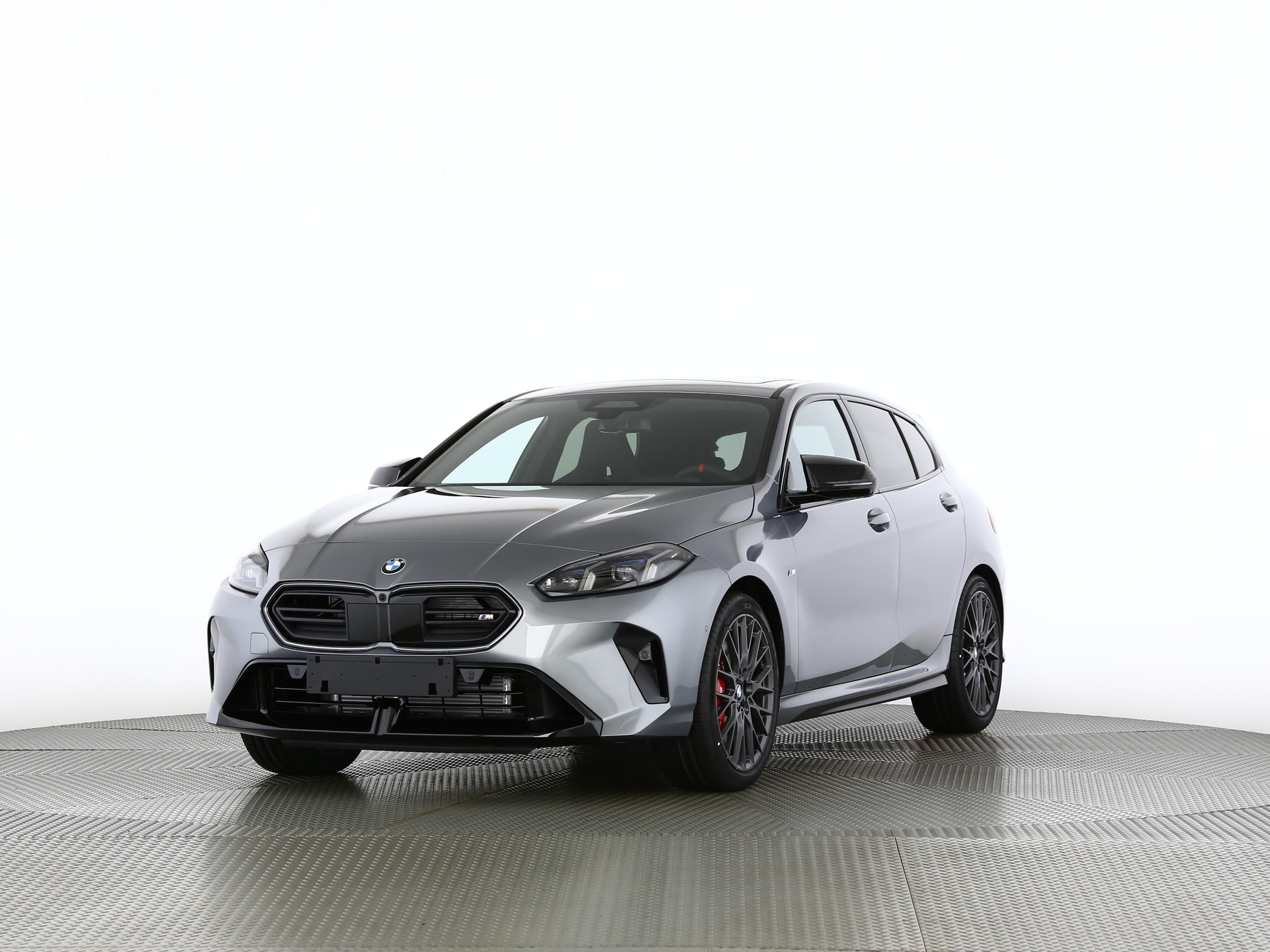 BMW M135i xDrive-image-0