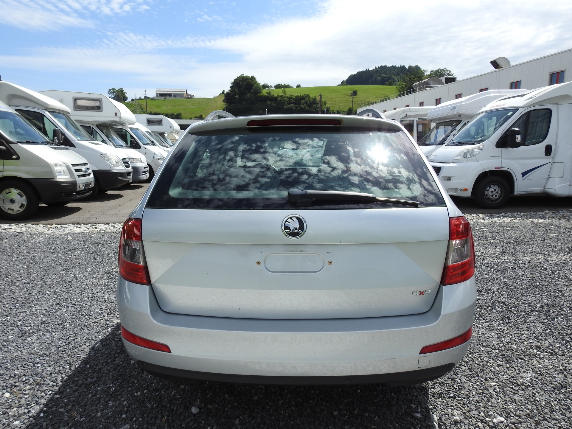 SKODA Octavia Combi 1.6 TDI Ambition 4x4-image-4