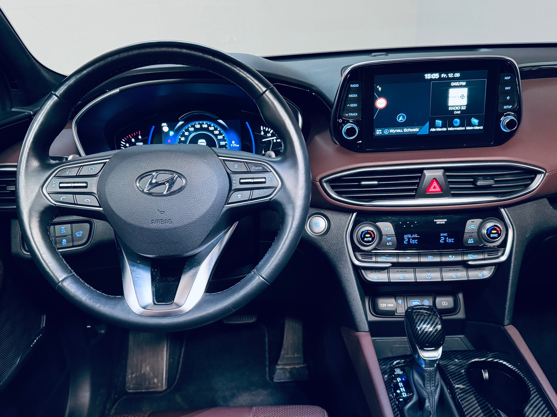 HYUNDAI Santa Fe 2.2 CRDI Vertex 4WD Automatic-image-17