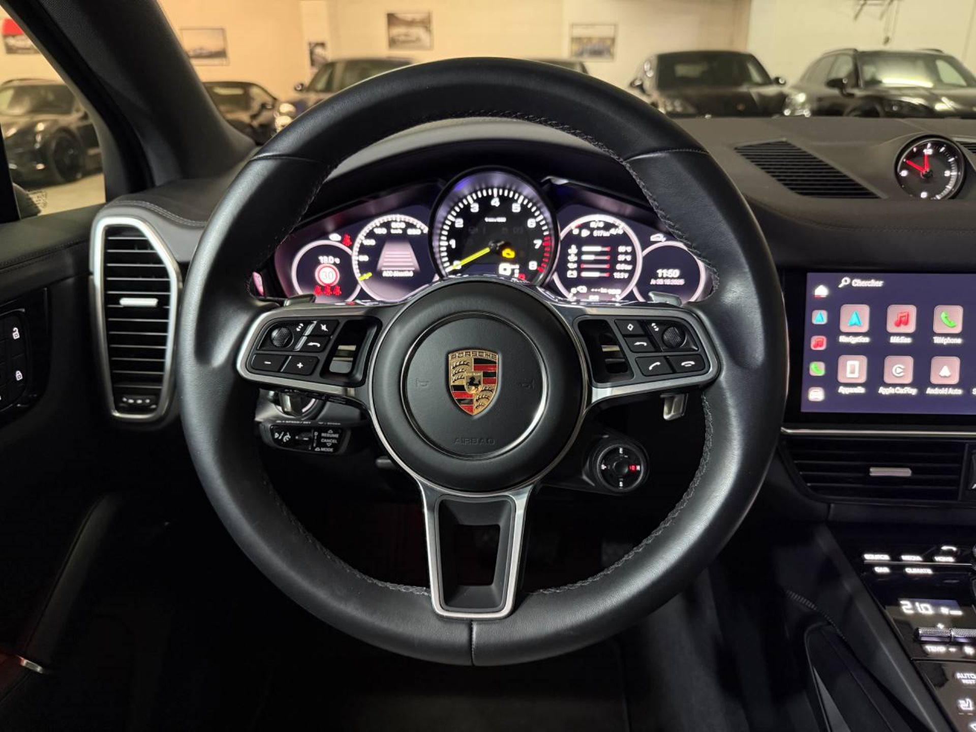 PORSCHE Cayenne E-Hybrid Platinum Edition (MY23)-image-11