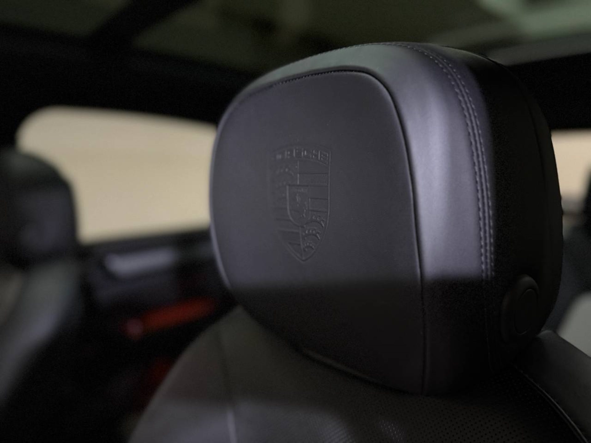 PORSCHE Cayenne E-Hybrid Platinum Edition (MY23)-image-23