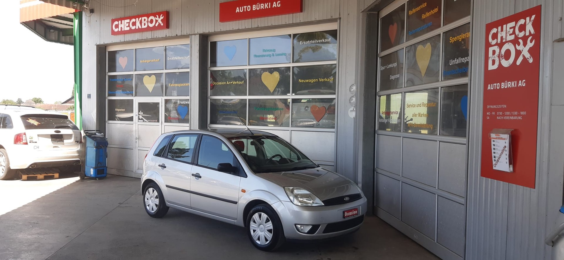 FORD Fiesta 1.4 16V Ambiente-image-4