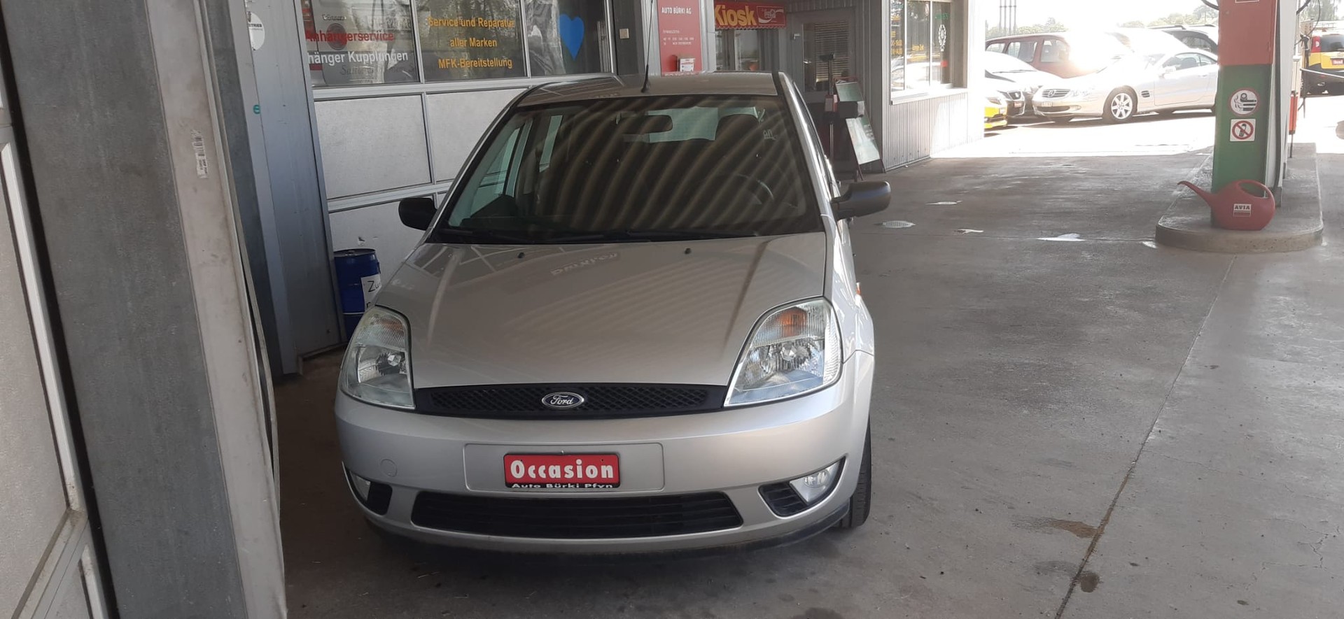 FORD Fiesta 1.4 16V Ambiente-image-2