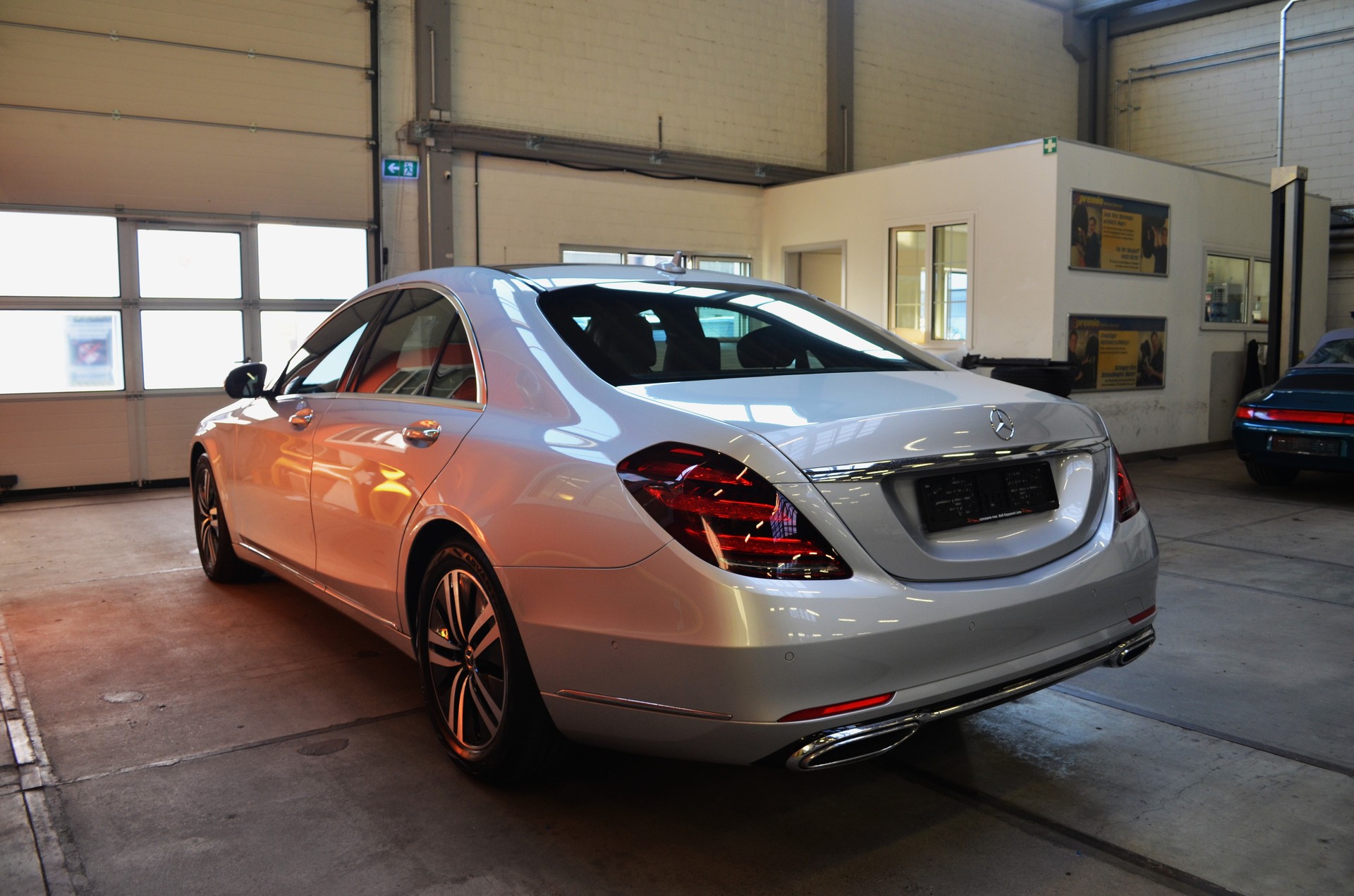 MERCEDES-BENZ S 400 d 4Matic 9G-Tronic-image-6