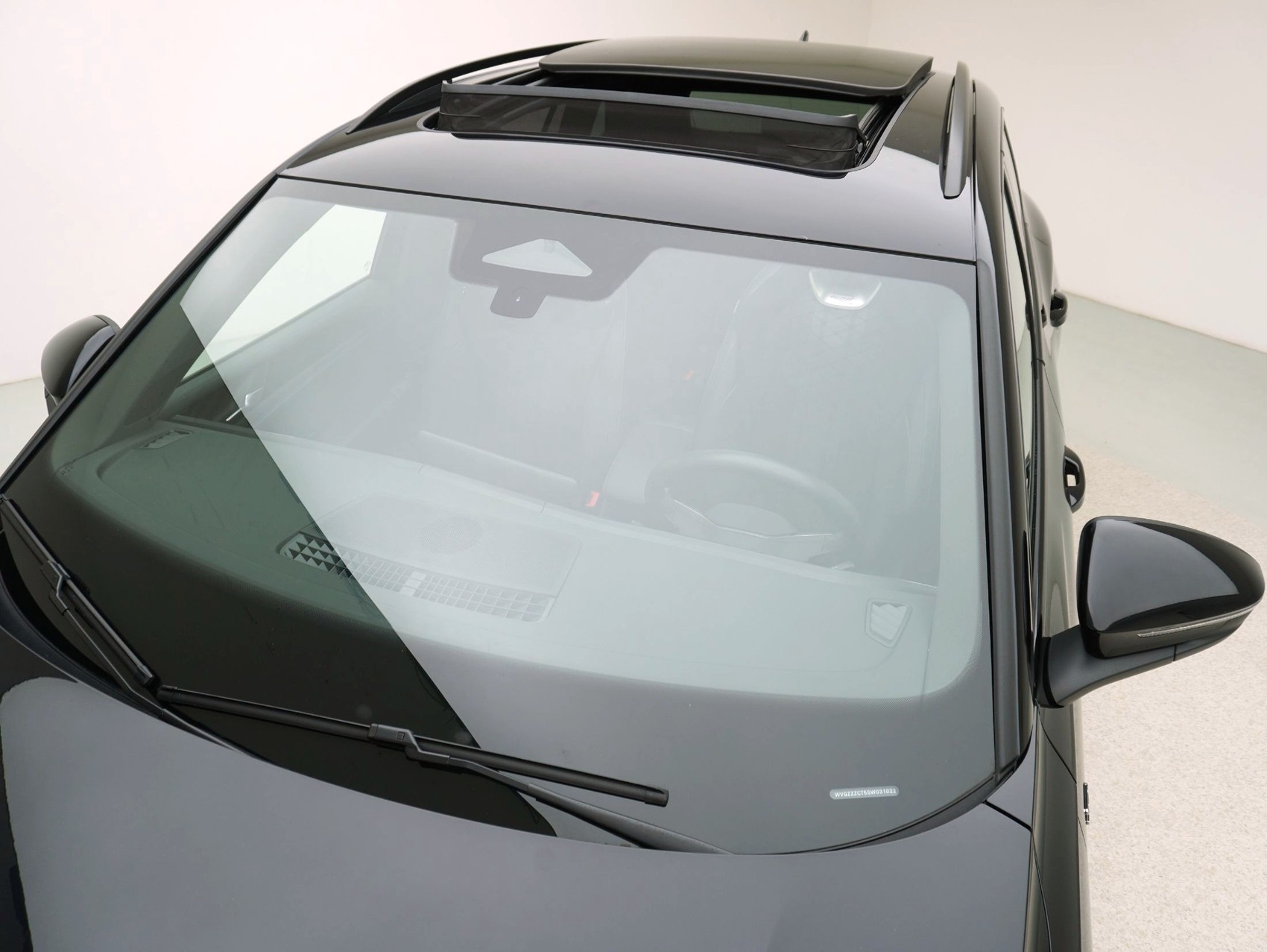 VW Tiguan 2.0 TDI DSG R-Line Black Style 4Motion (2025)-image-7