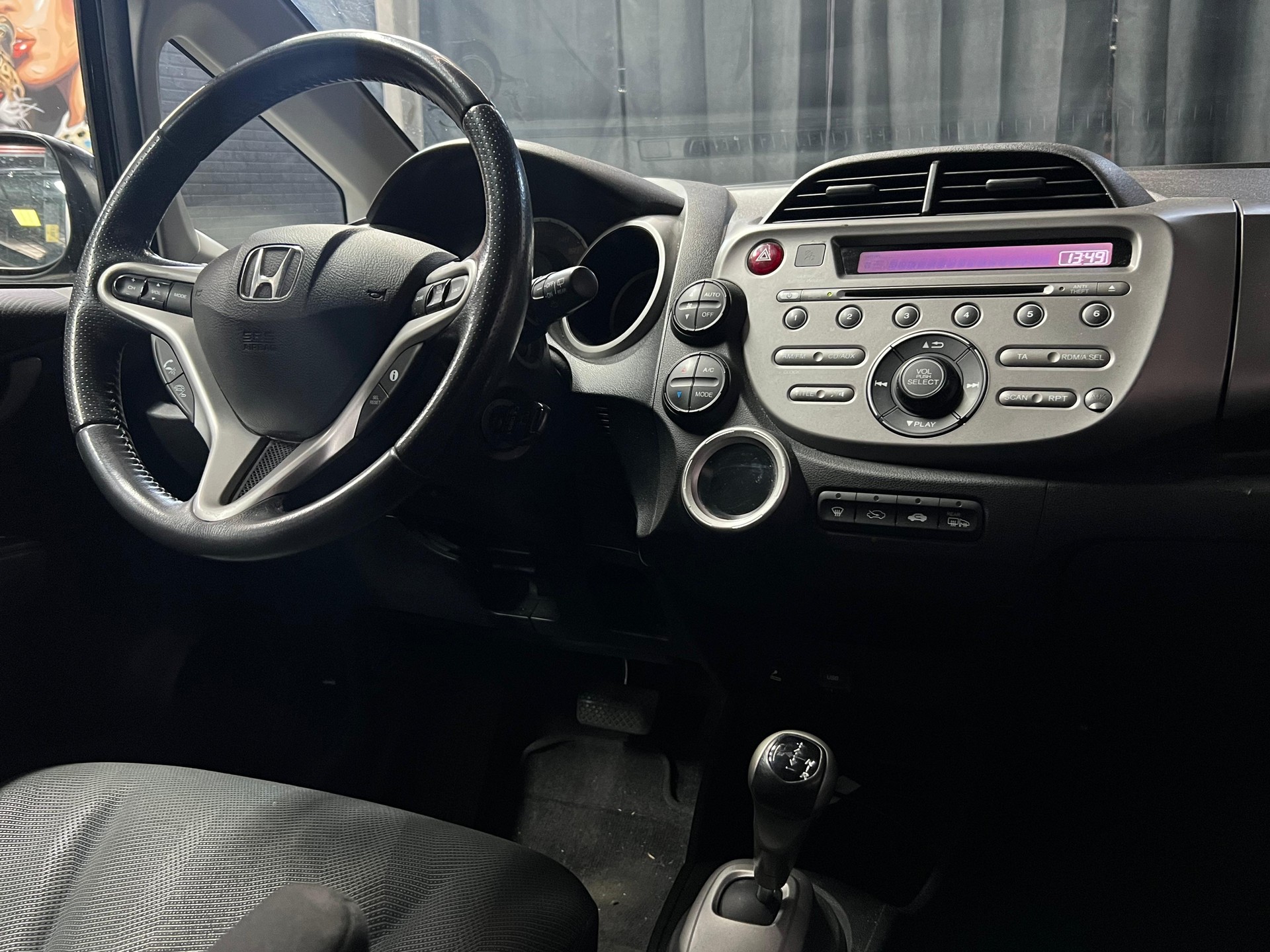 HONDA Jazz 1.4i Exclusive i-Shift-image-2