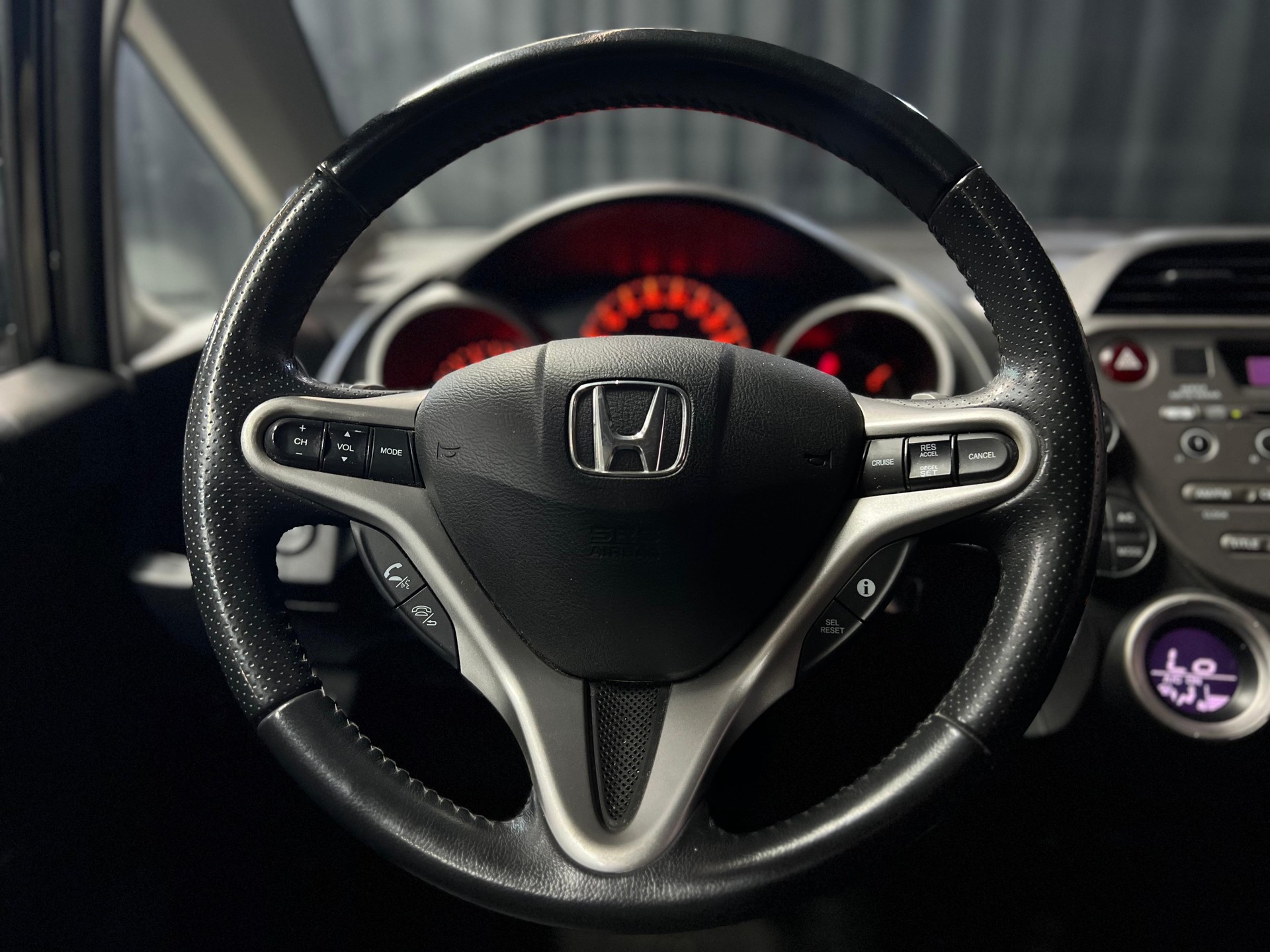 HONDA Jazz 1.4i Exclusive i-Shift-image-7