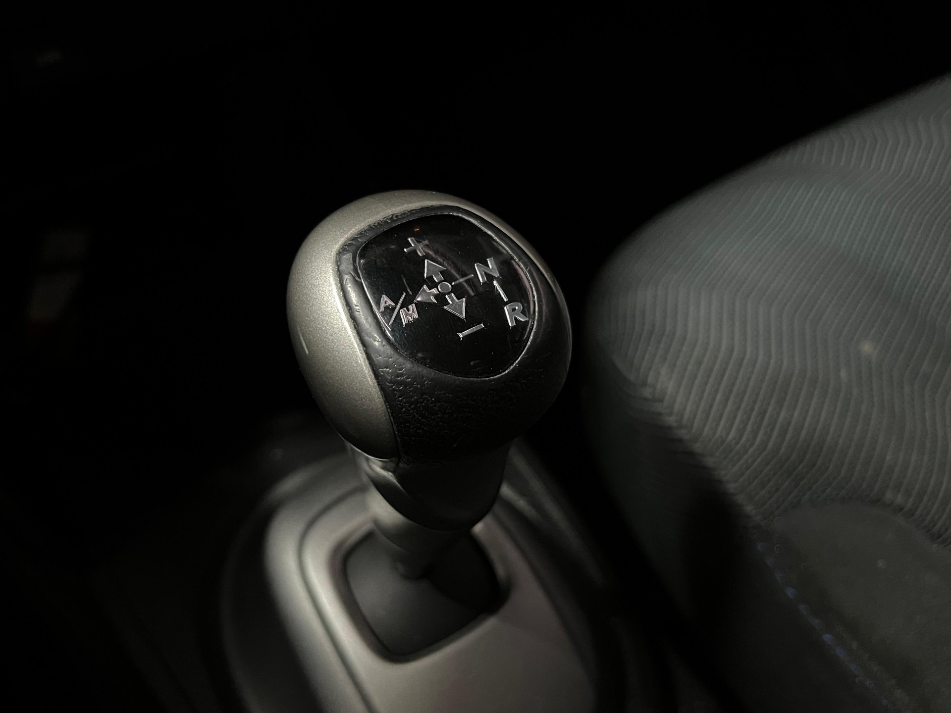 HONDA Jazz 1.4i Exclusive i-Shift-image-9
