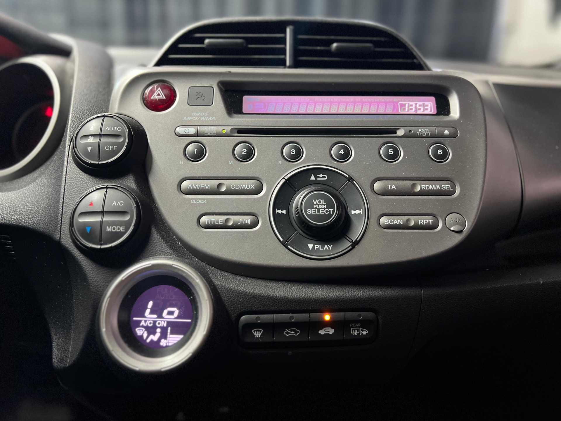 HONDA Jazz 1.4i Exclusive i-Shift-image-6