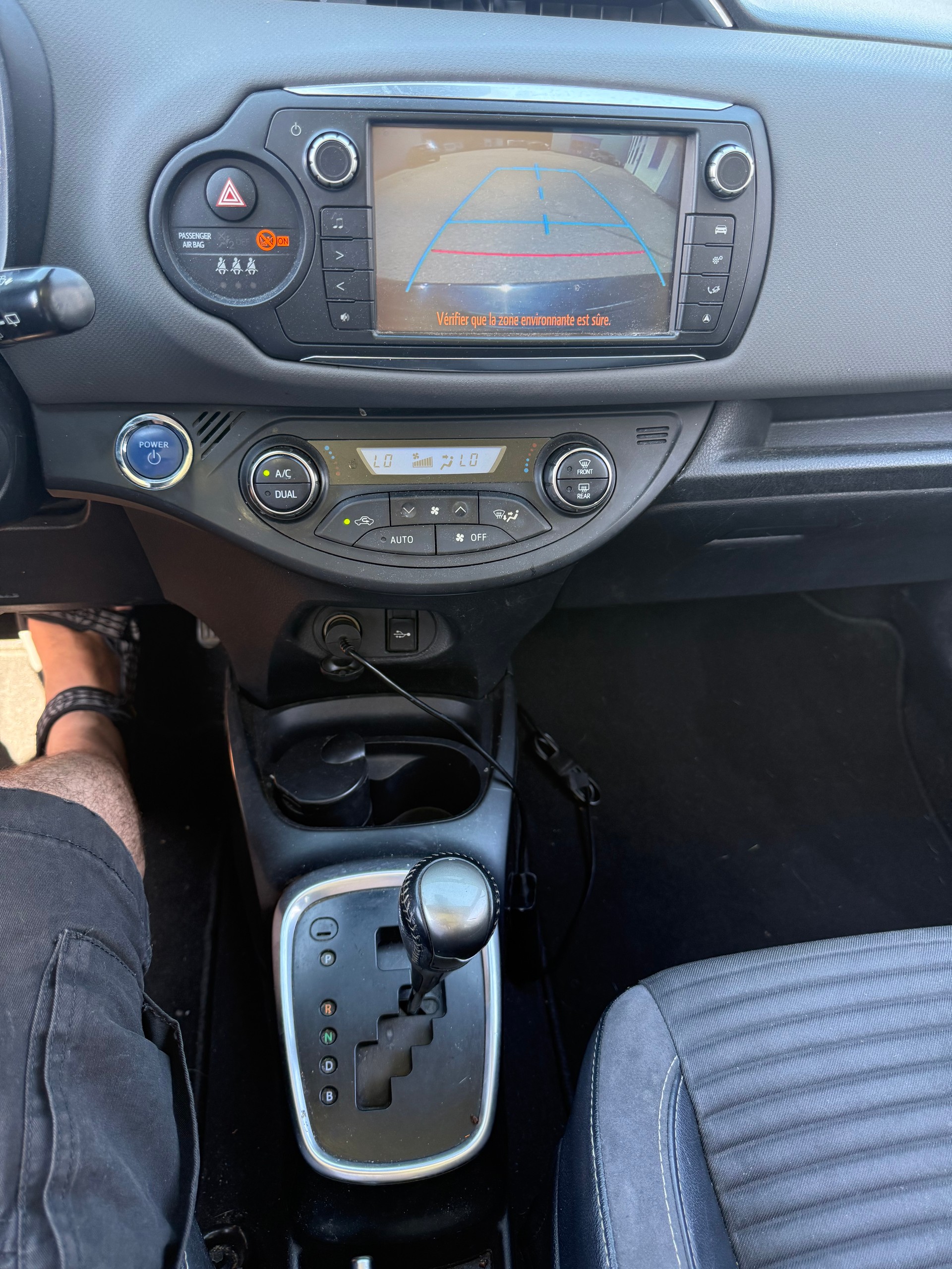 TOYOTA Yaris 1.5 VVT-i Hybrid Luna e-CVT-image-9
