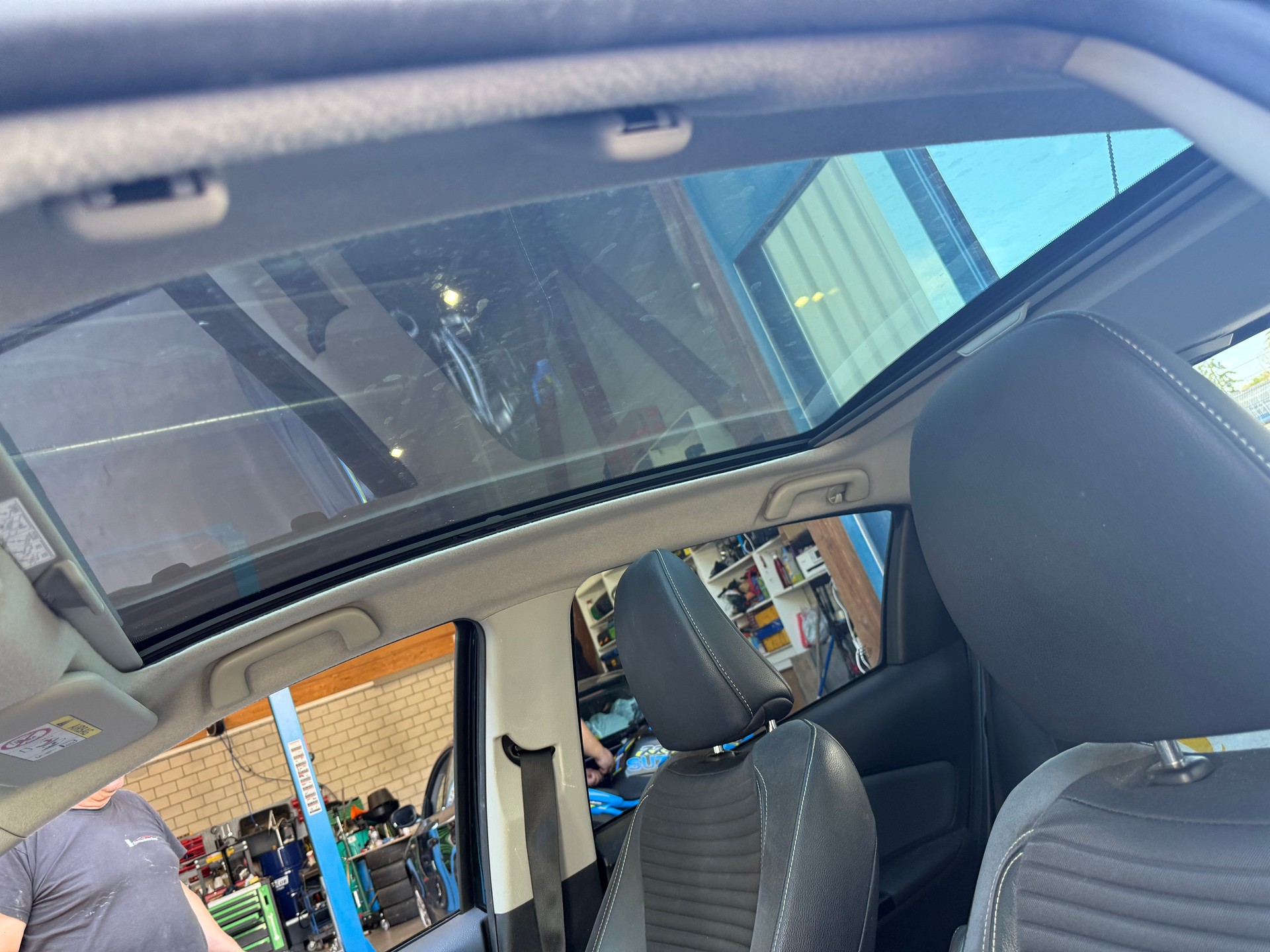 TOYOTA Yaris 1.5 VVT-i Hybrid Luna e-CVT-image-12
