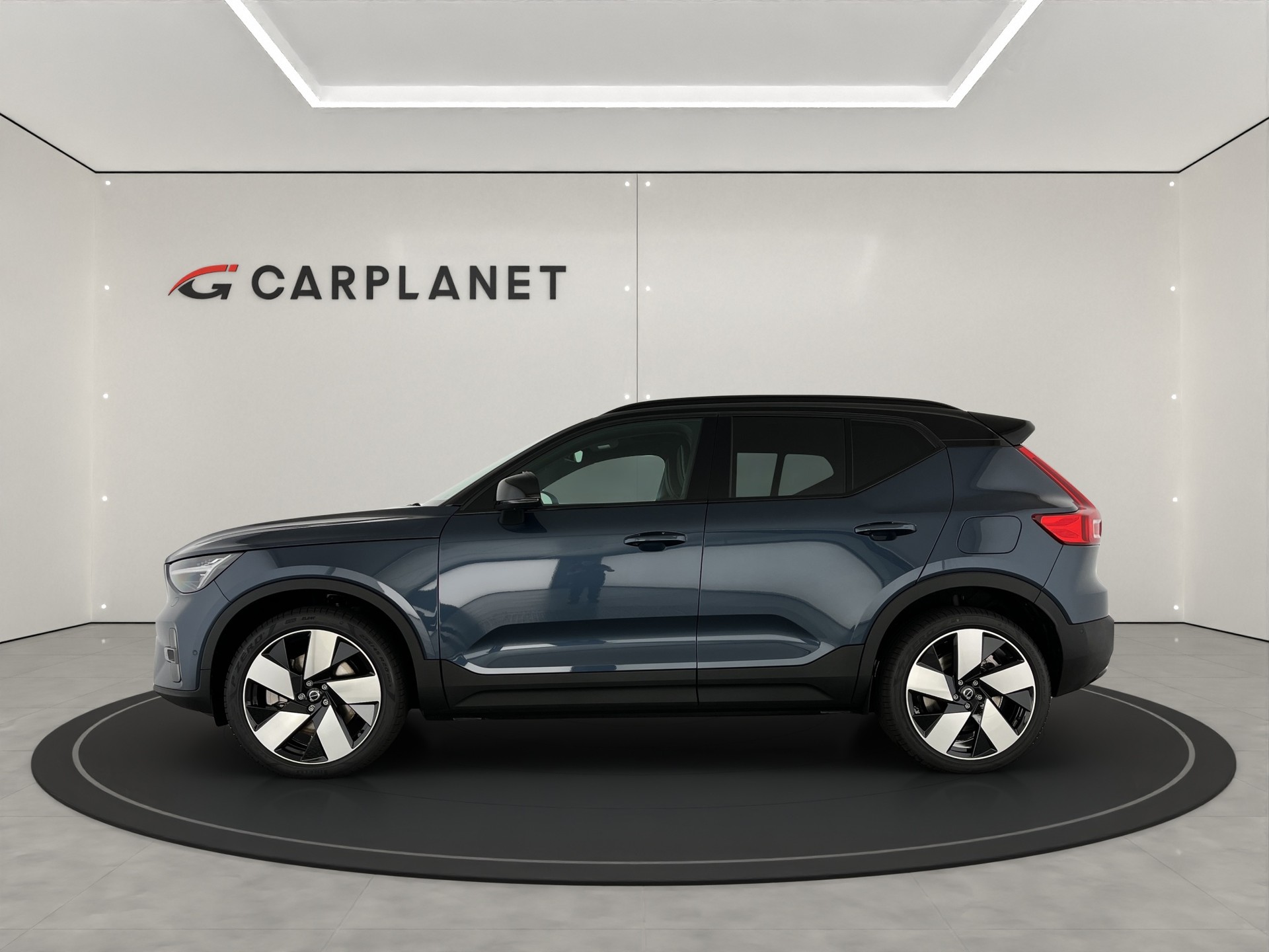 VOLVO EX40 Twin Ultra Xcentric AWD-image-2