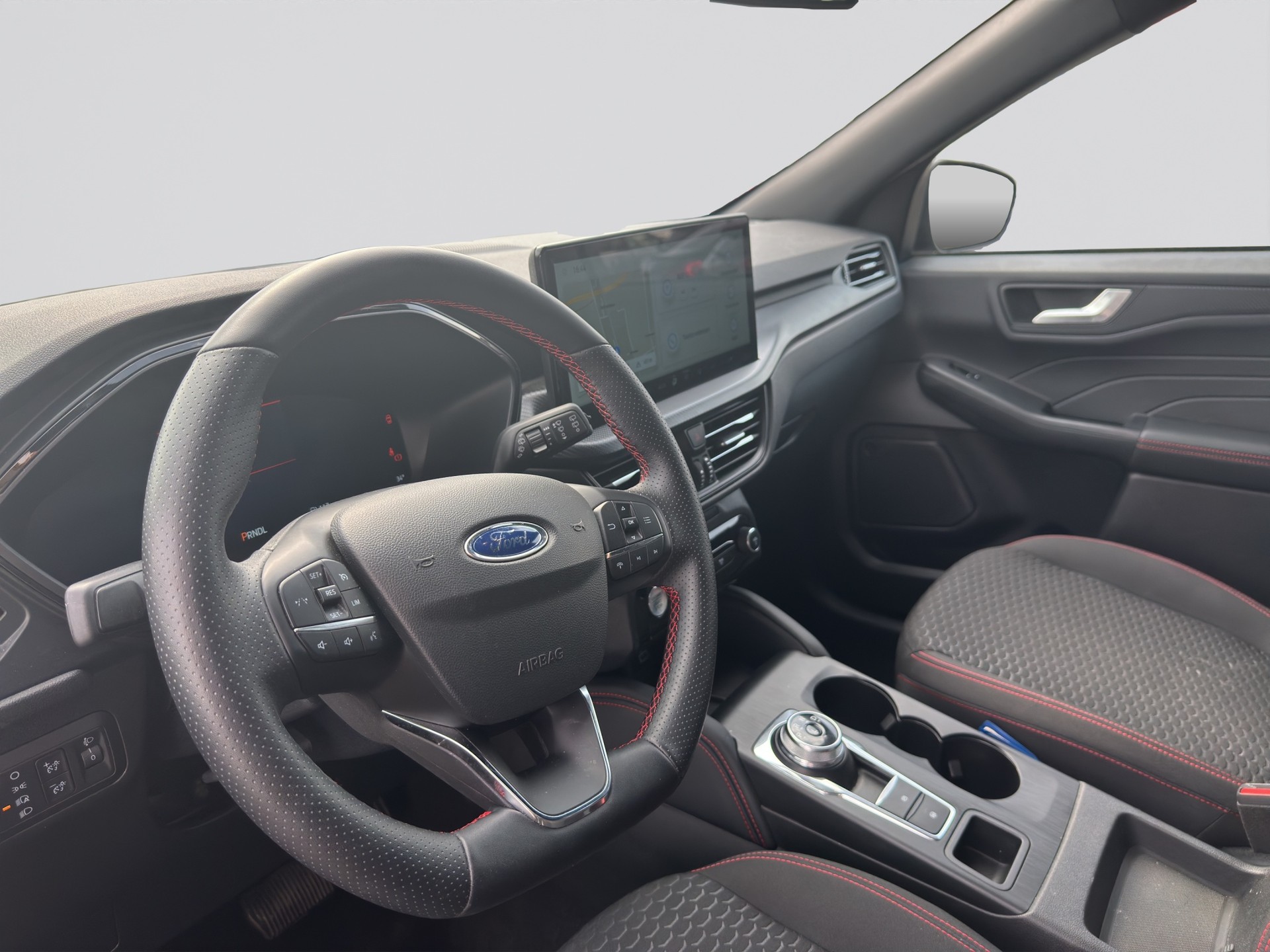 FORD Kuga 2.5 FHEV ST-Line-image-7