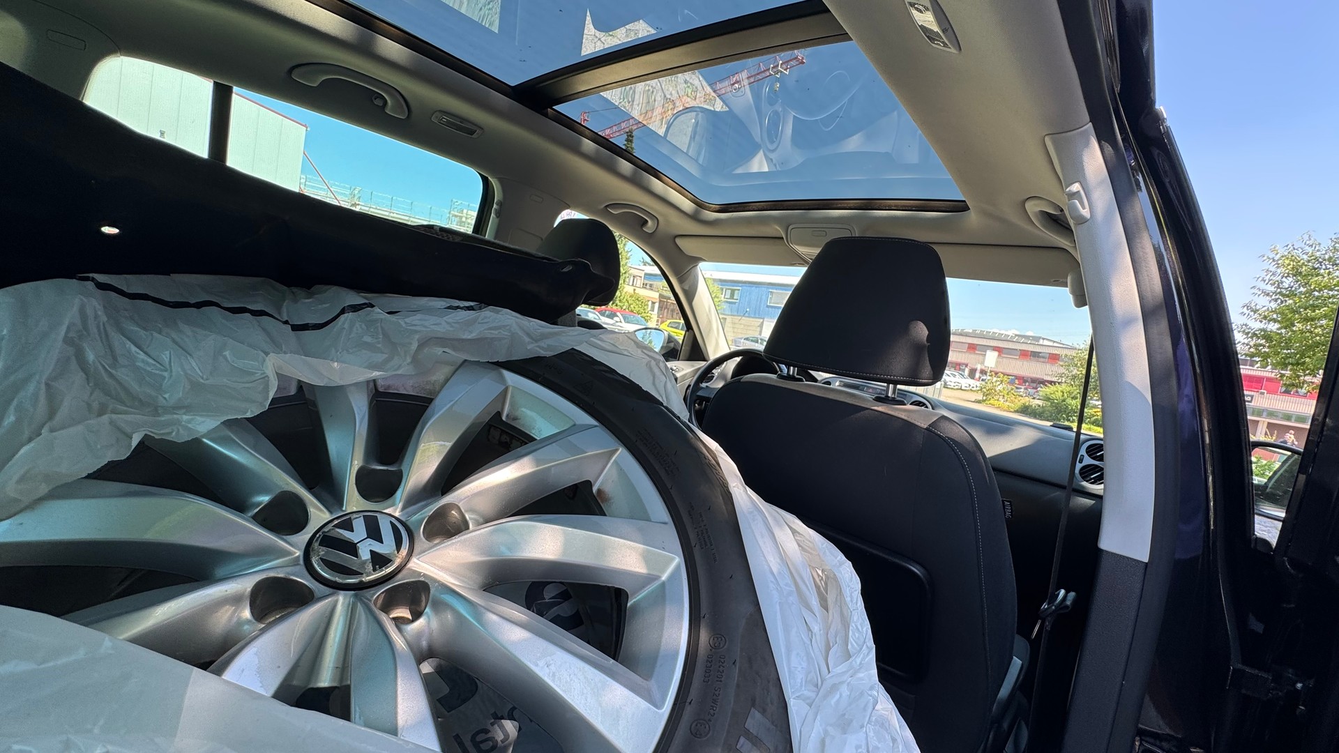 VW Tiguan 1.4 TSI Sport&Style-image-7