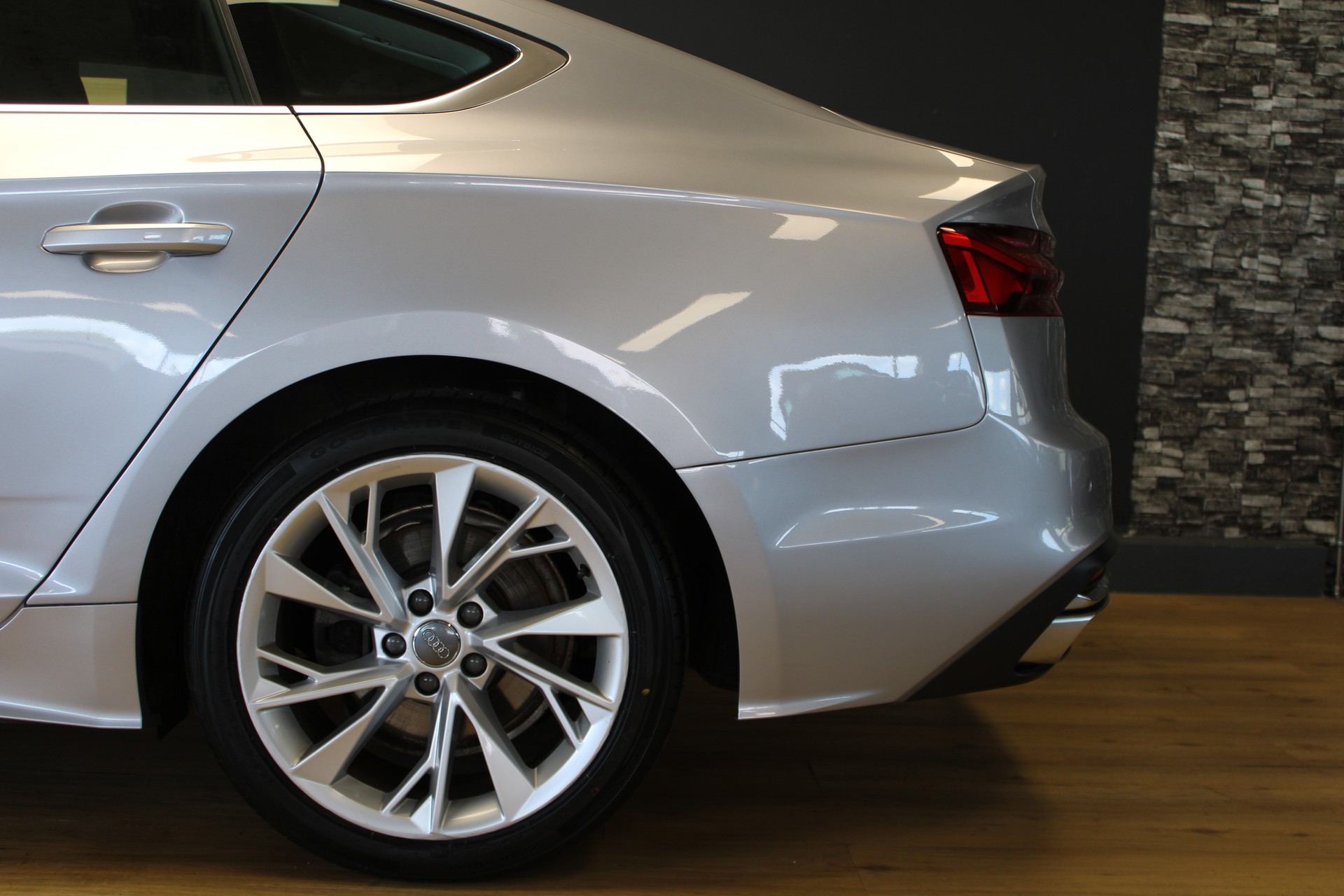 AUDI A5 Sportback 40 TDI advanced quattro S-tronic-image-8