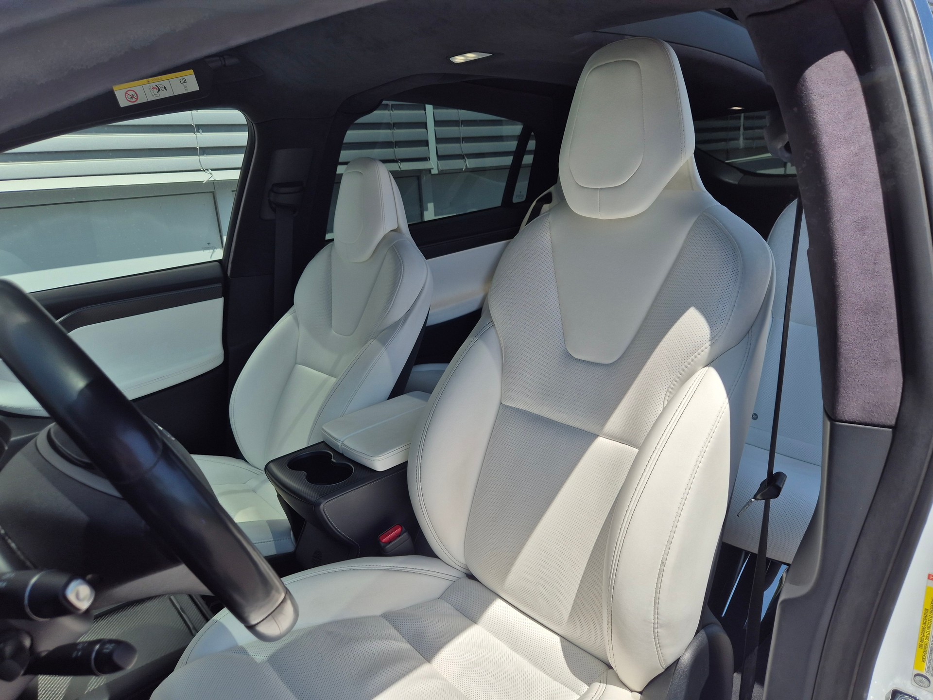 TESLA Model X 100 D Performance --image-9