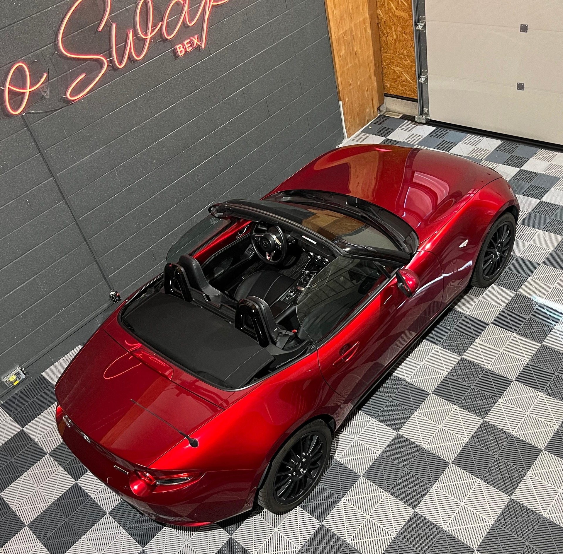 MAZDA MX-5 SKYACTIV-G 184 Revolution-image-2