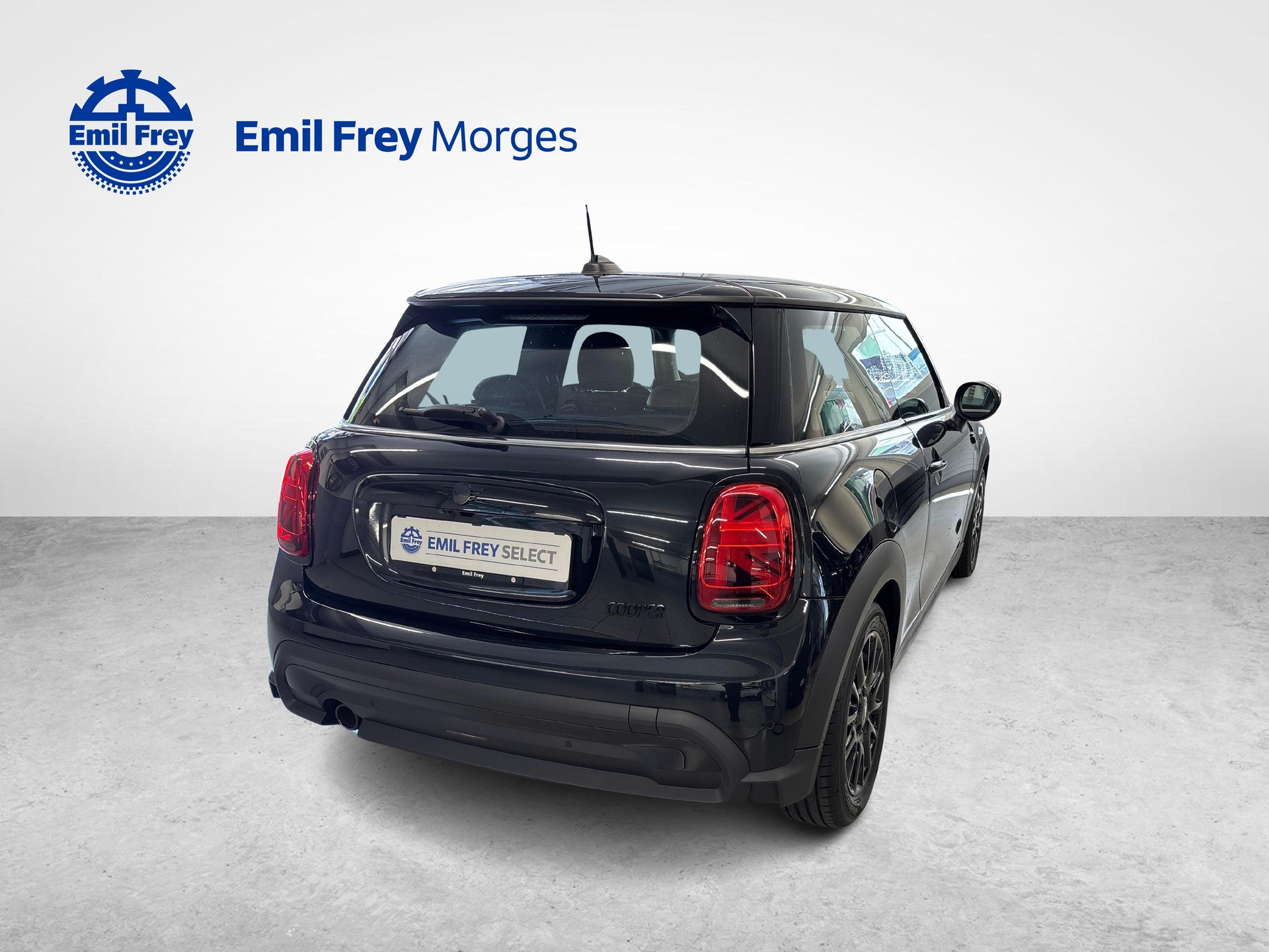 MINI F56 1.5i Cooper-showroom-element-2
